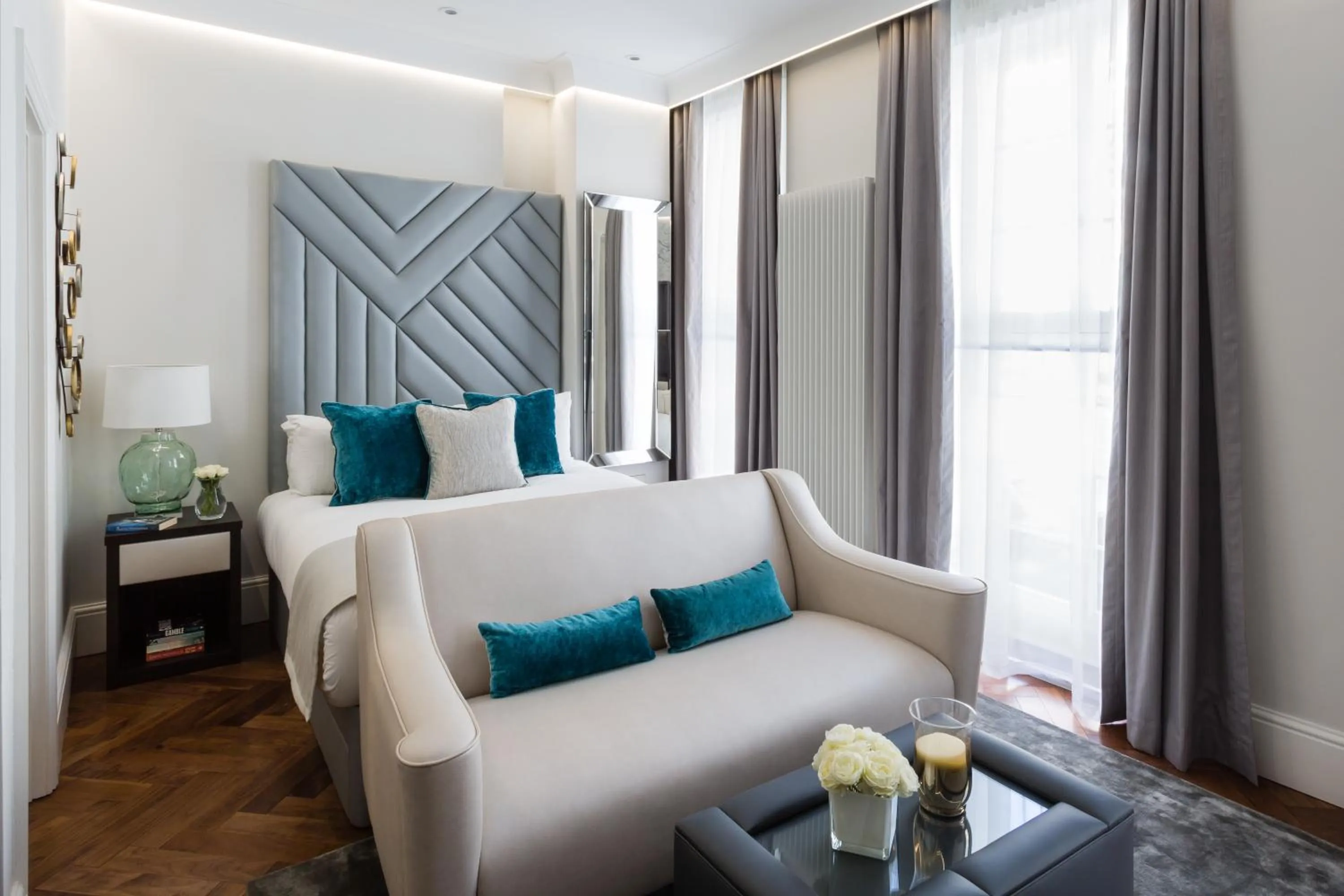 Bed in Baker Street by Viridian Apartments