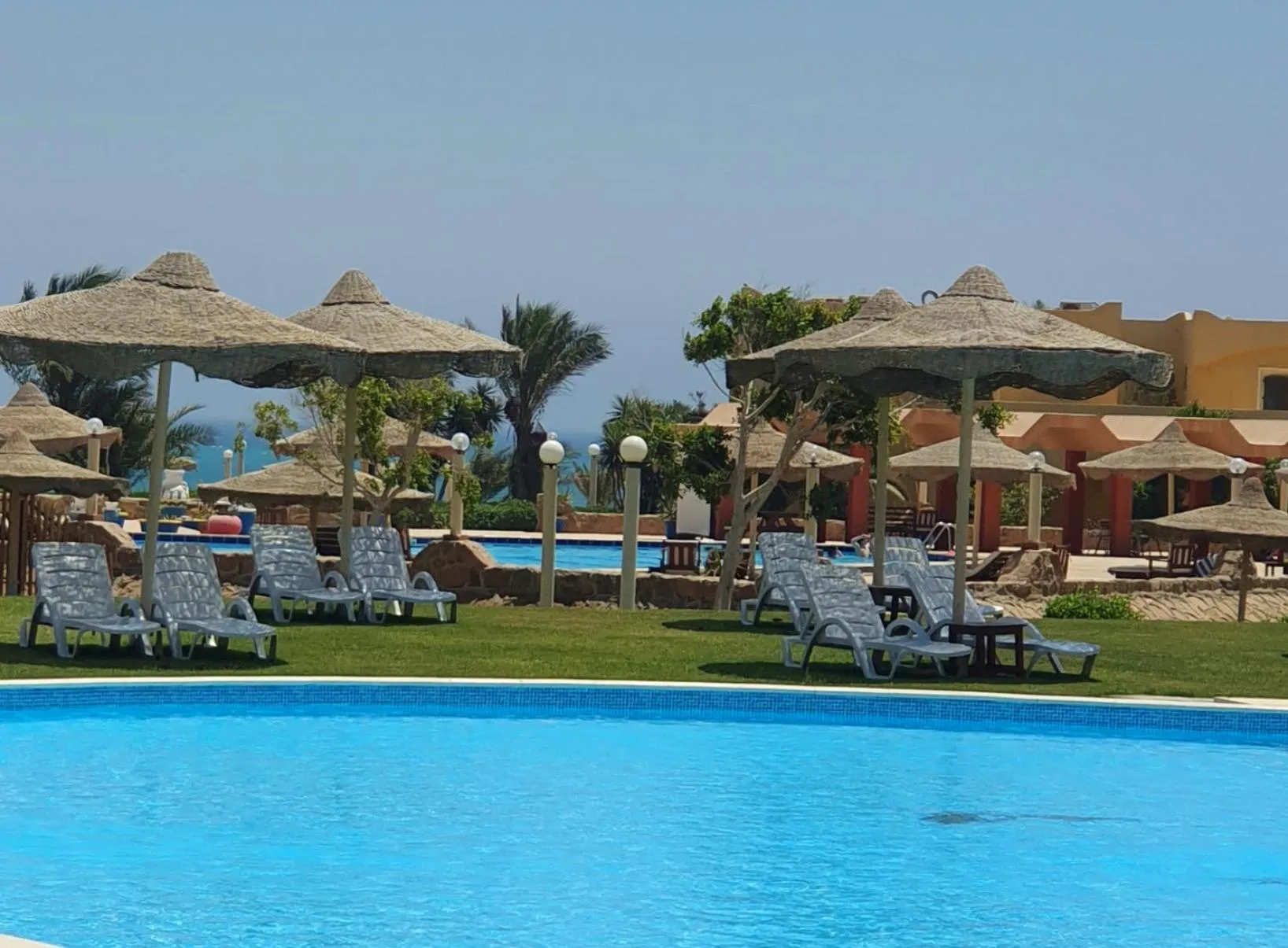 Swimming pool in Fanar Hotel