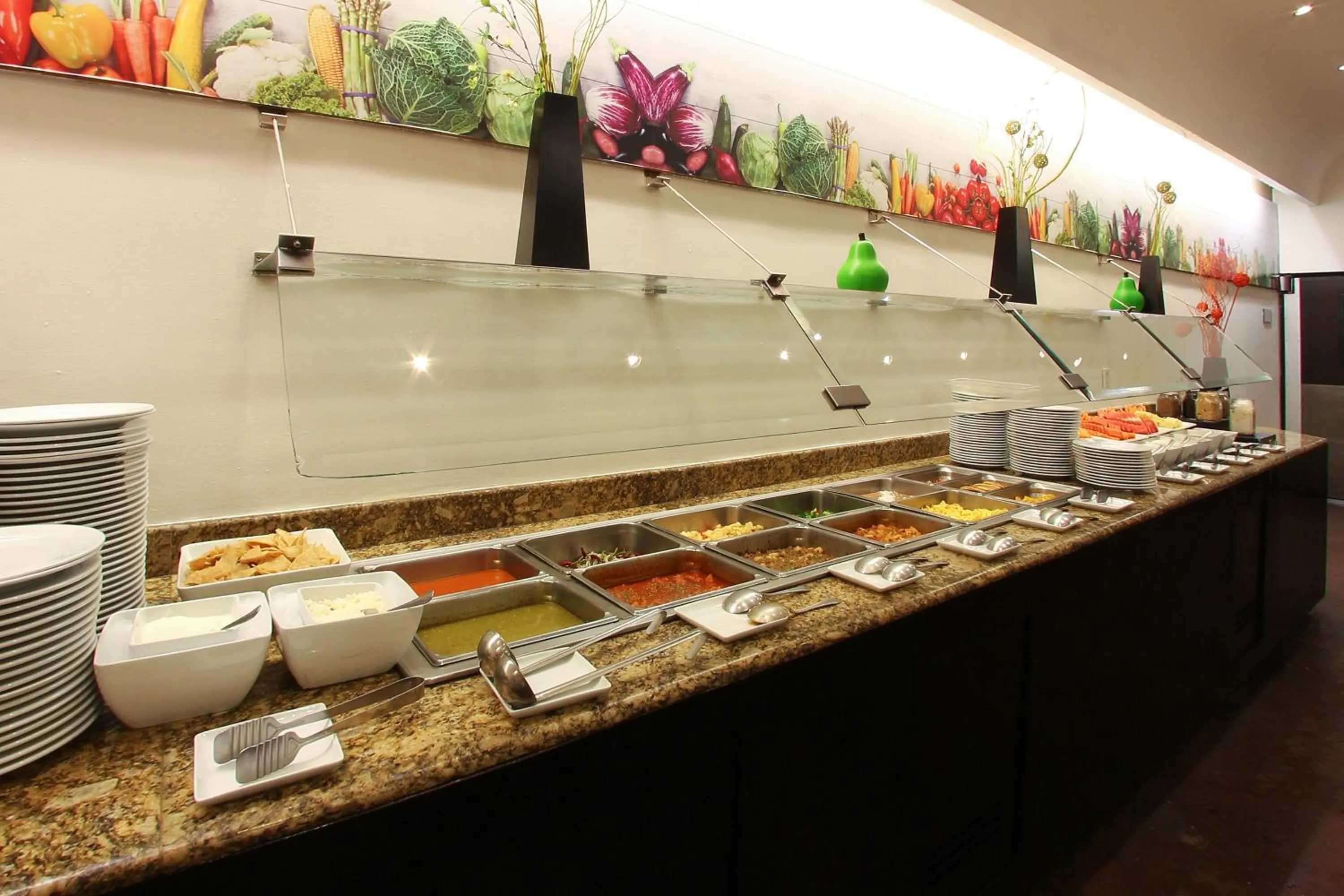 Restaurant/places to eat in Fiesta Inn Express Durango