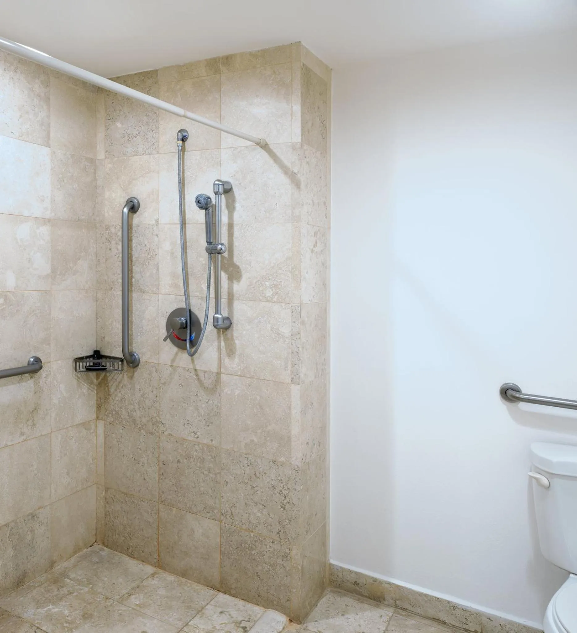 Photo of the whole room in Fiesta Inn Express Durango