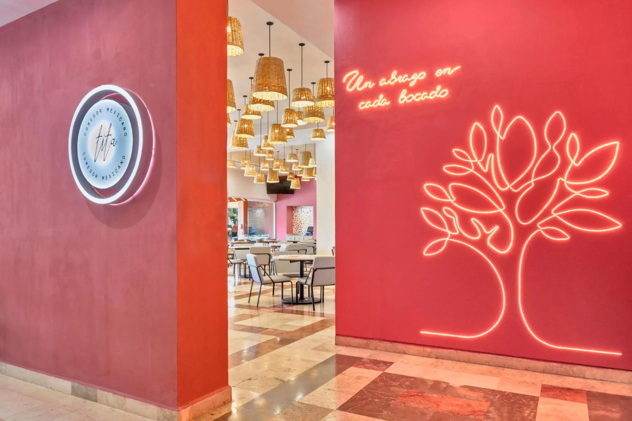 Restaurant/places to eat in Fiesta Inn Cuernavaca