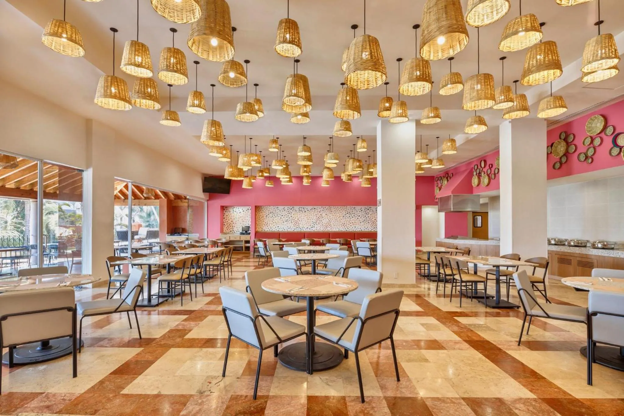 Restaurant/places to eat in Fiesta Inn Cuernavaca