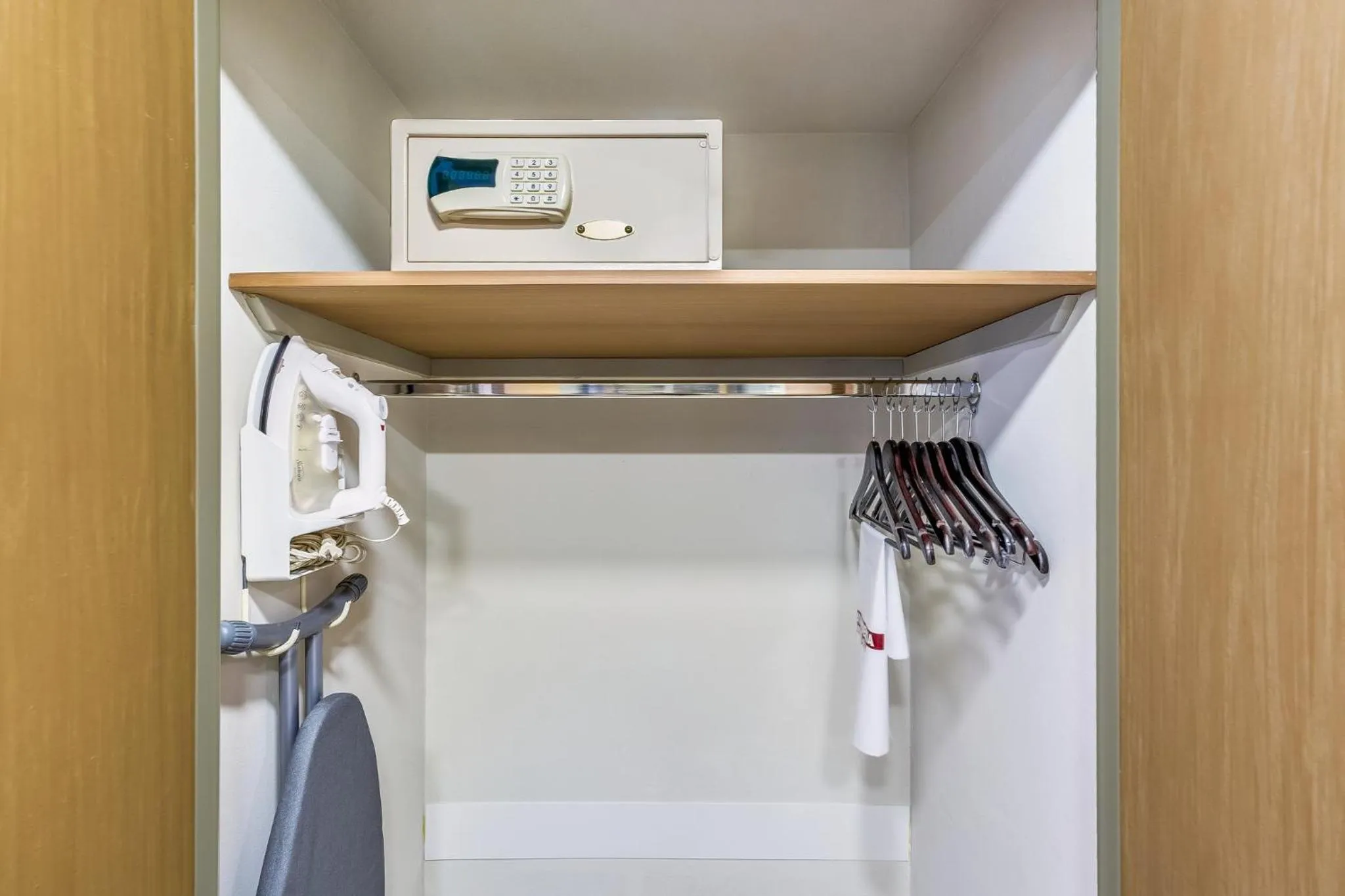 Bedroom in Fiesta Inn Cuernavaca