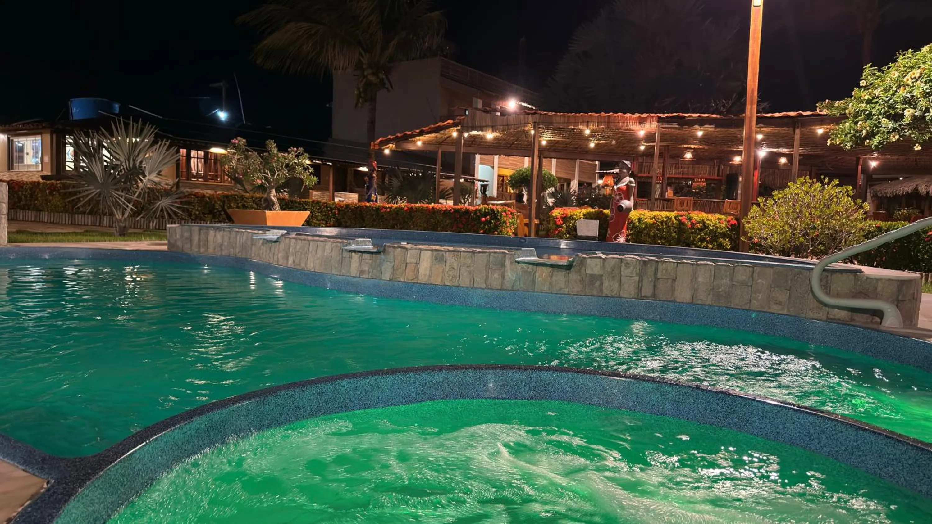 Swimming pool in Pousada Jagatá