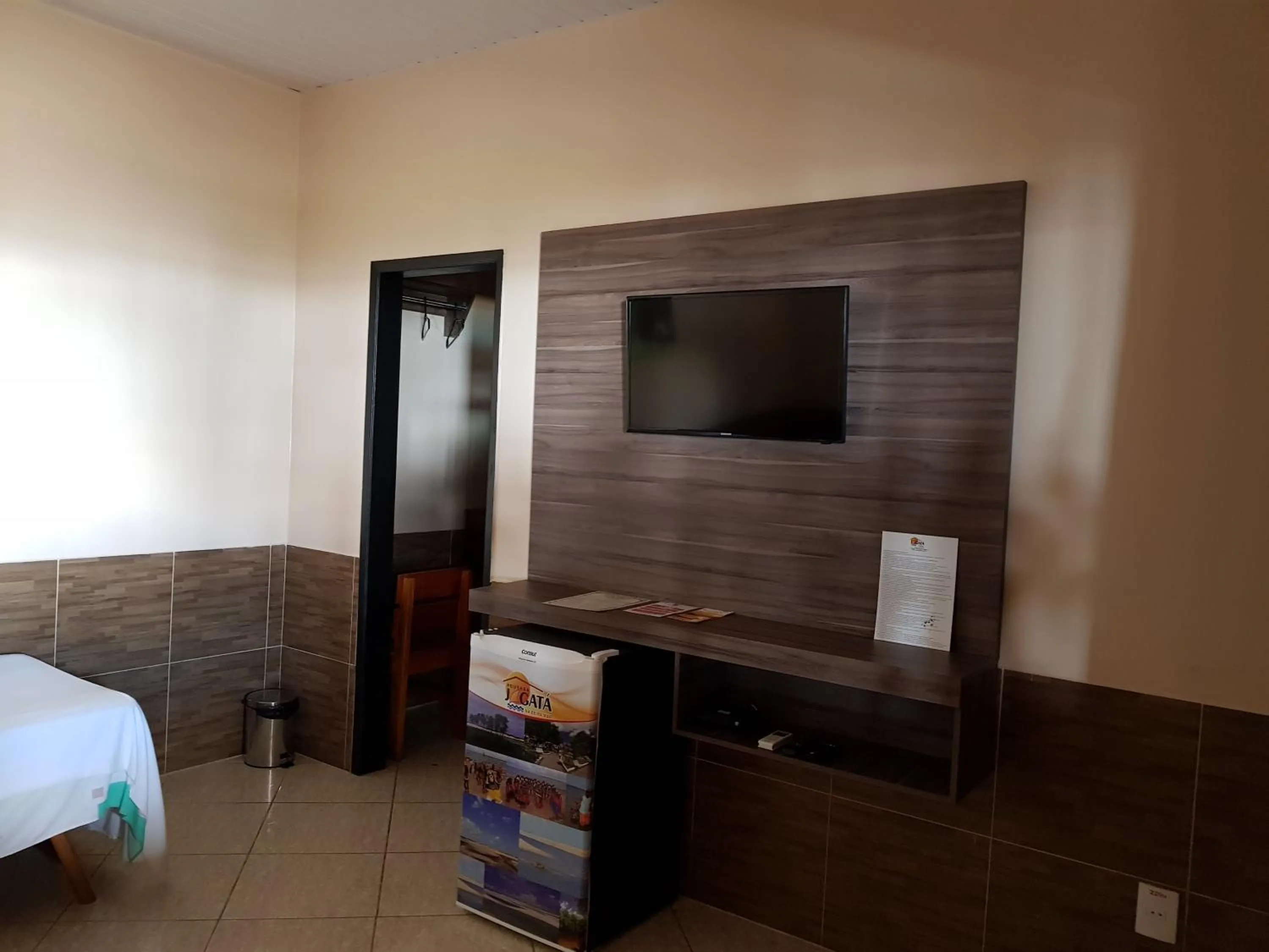 Photo of the whole room, Bed in Pousada Jagatá