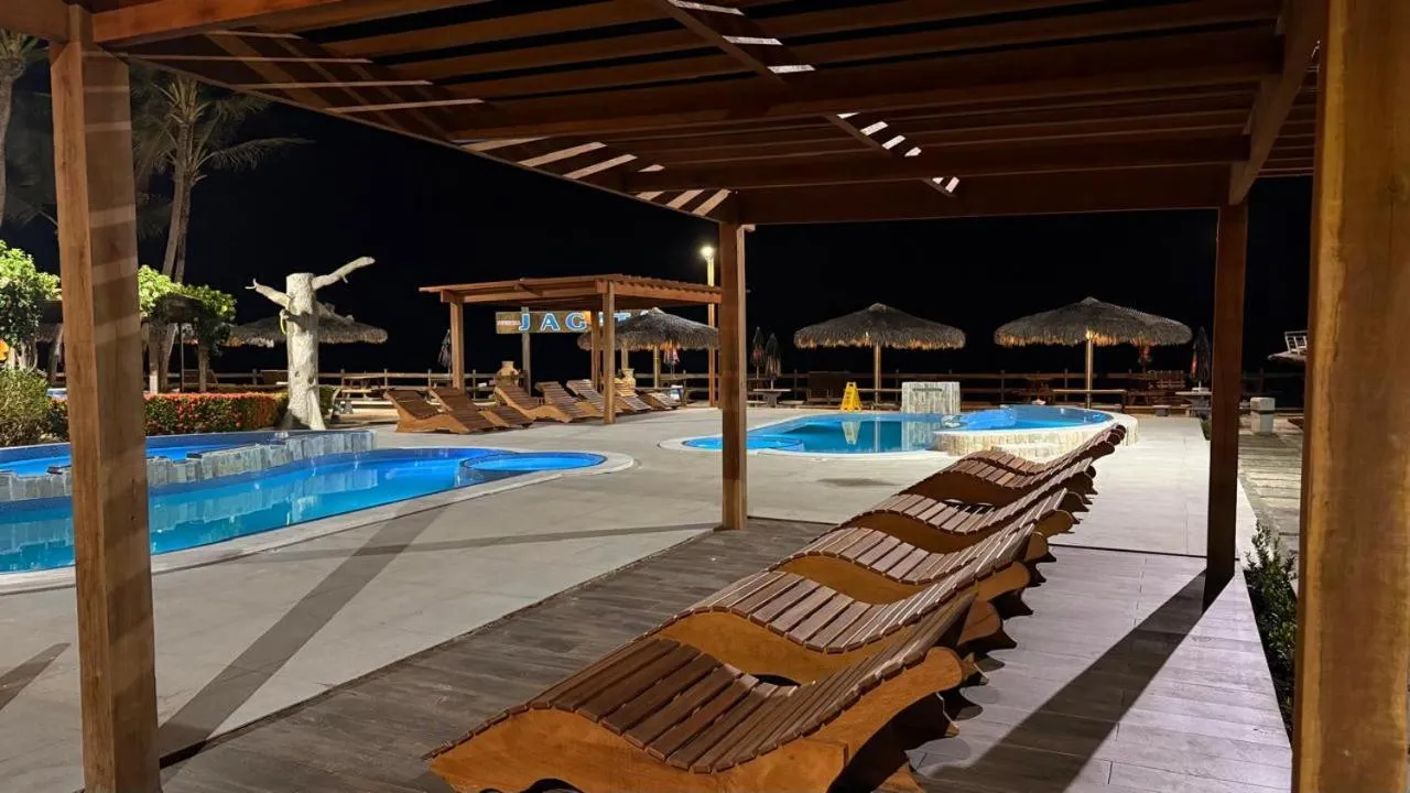 Swimming pool in Pousada Jagatá