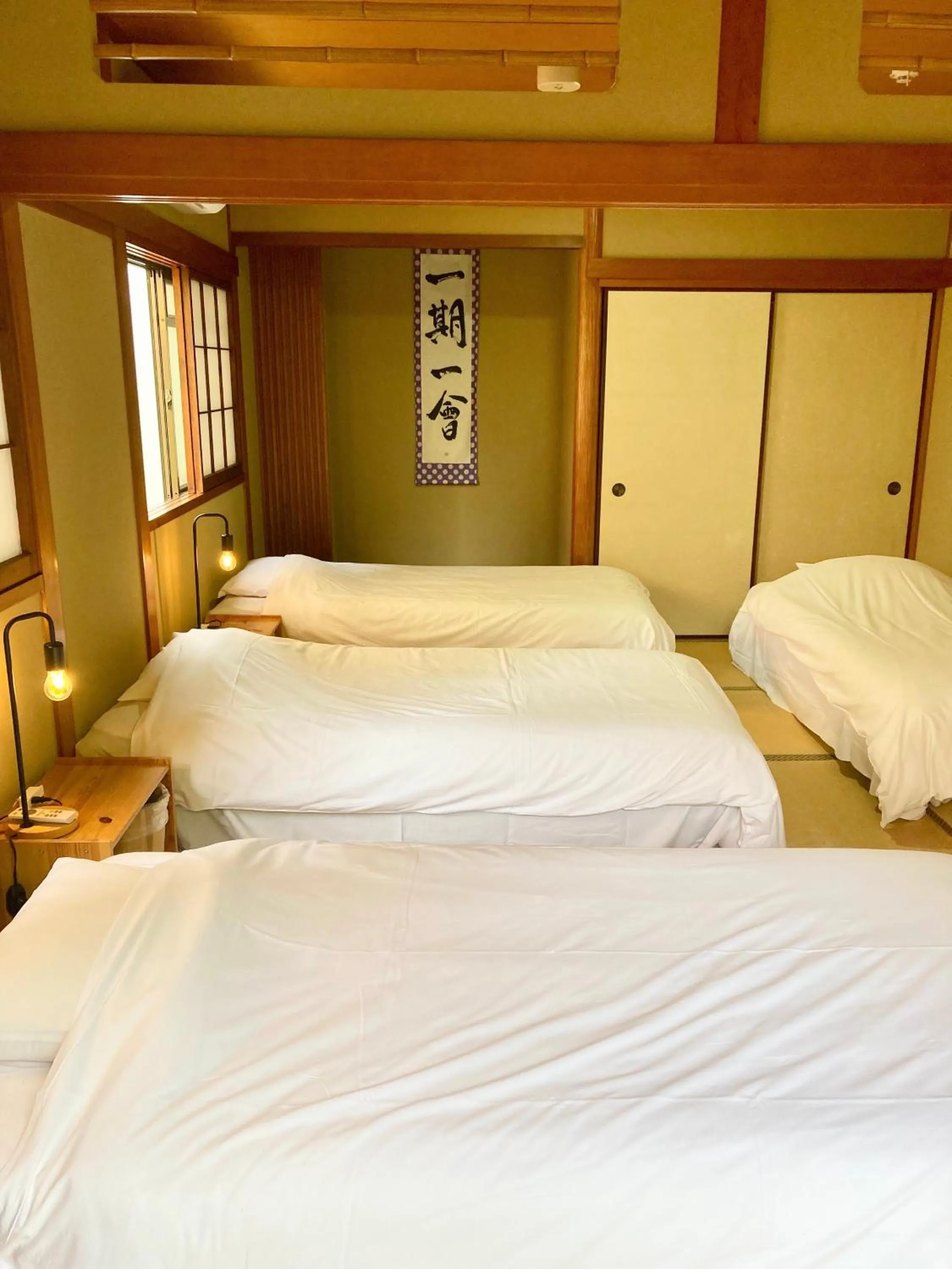 Bed in 2no HOME & PARK