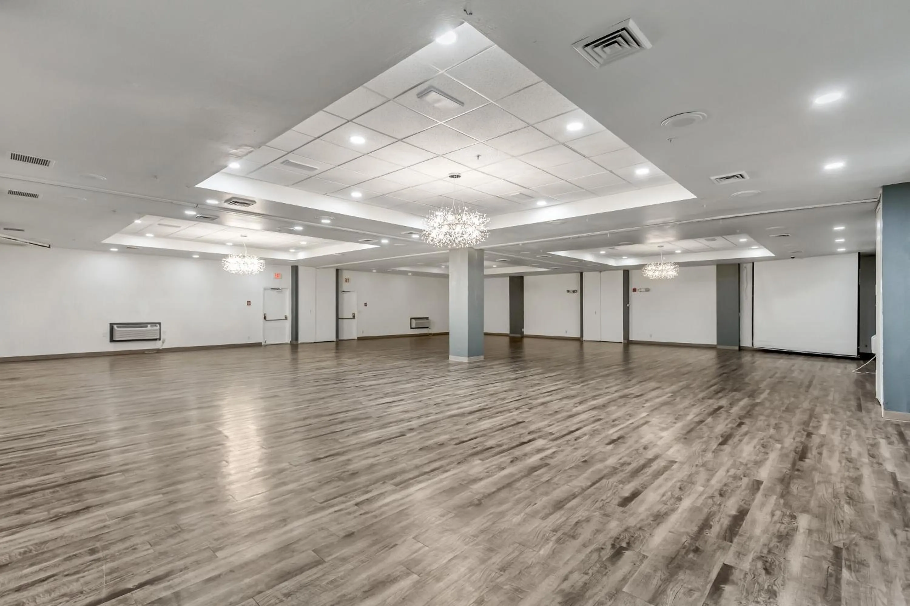 Meeting/conference room in Clarion Inn Salt Lake City Airport