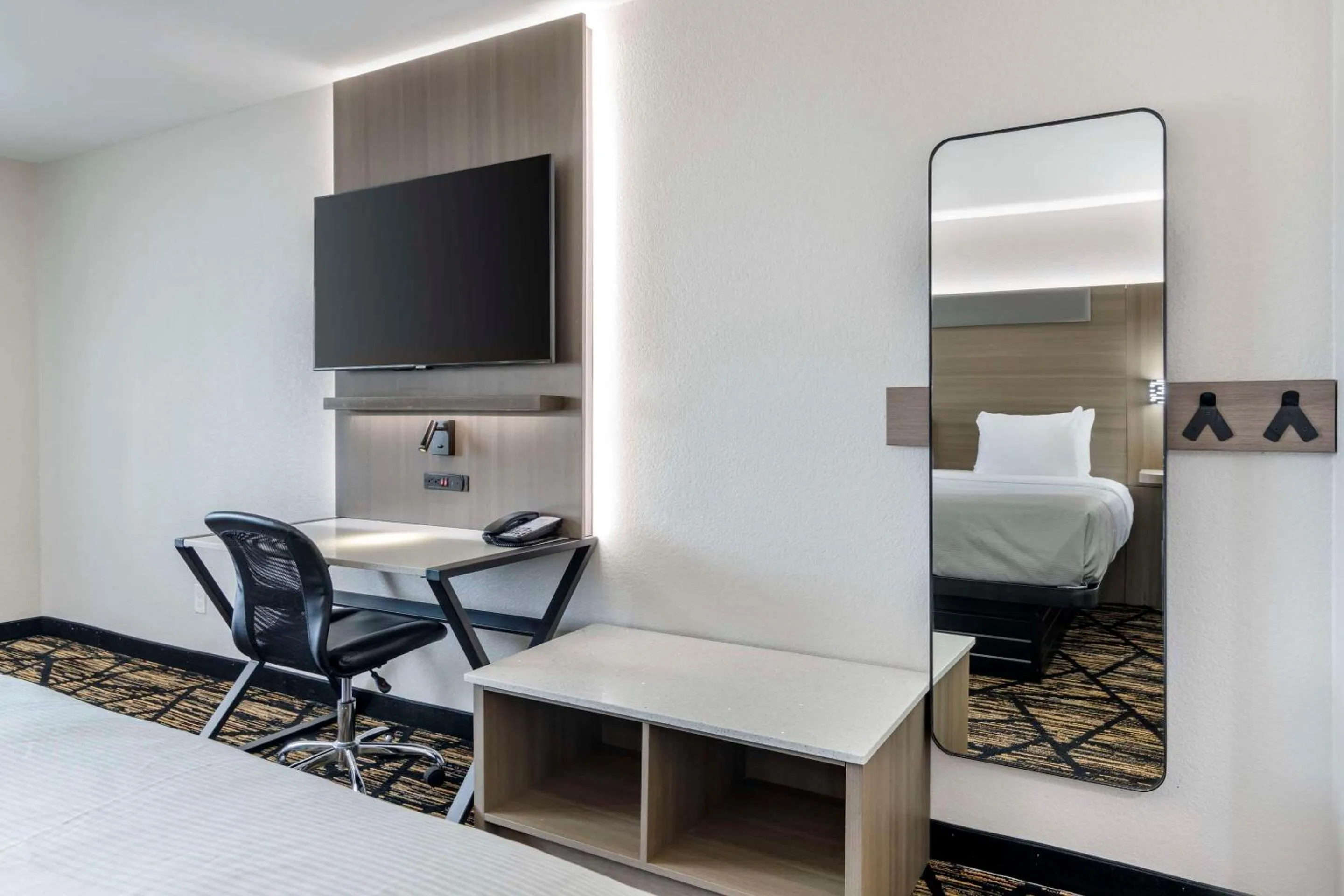 Bedroom, Bed in Quality Inn & Suites Athens University Area