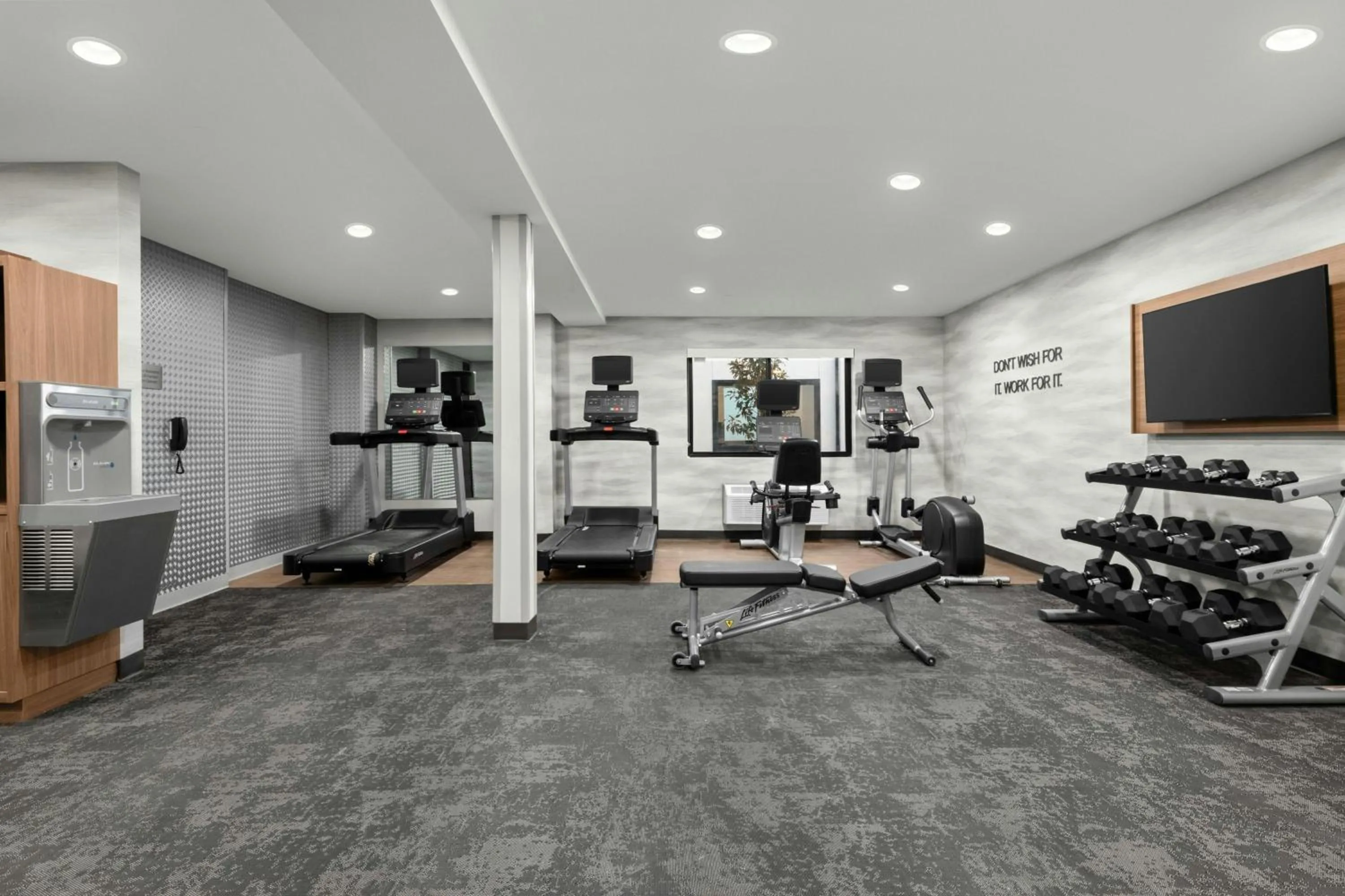 Fitness centre/facilities in Fairfield by Marriott Inn & Suites Atascadero