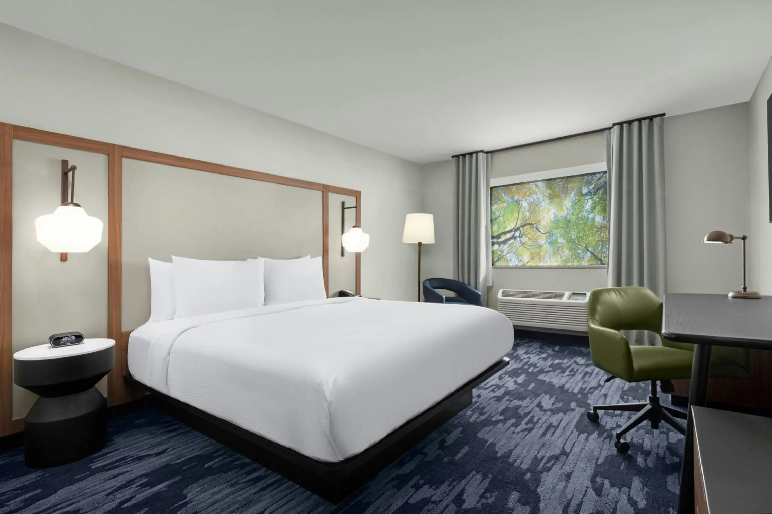 Photo of the whole room, Bed in Fairfield by Marriott Inn & Suites Atascadero