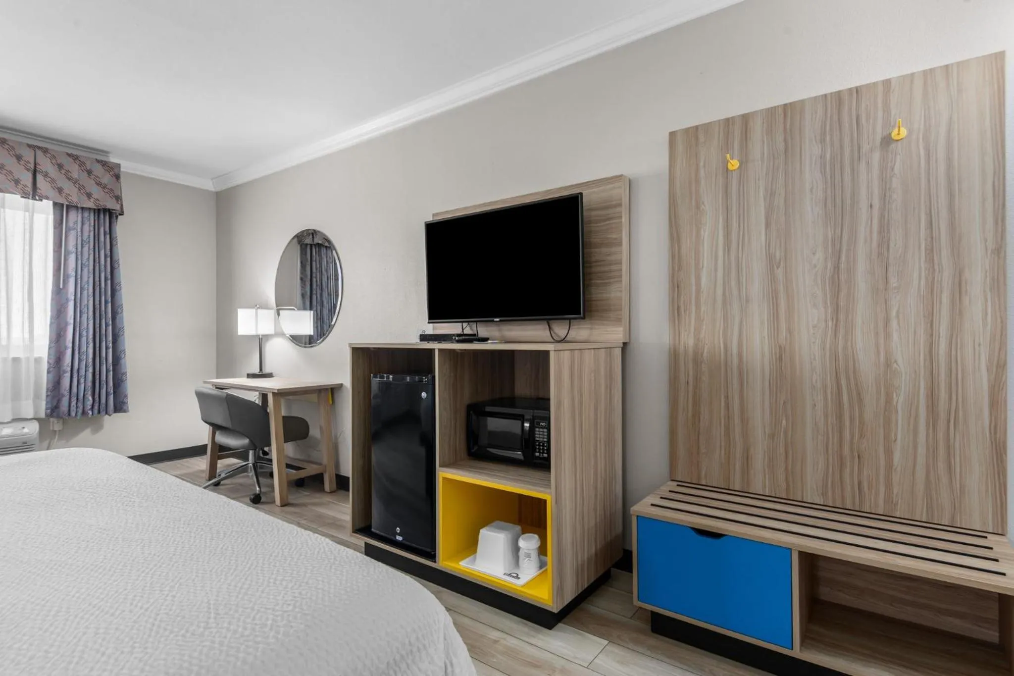 Bedroom, Bed in Days Inn by Wyndham Salado