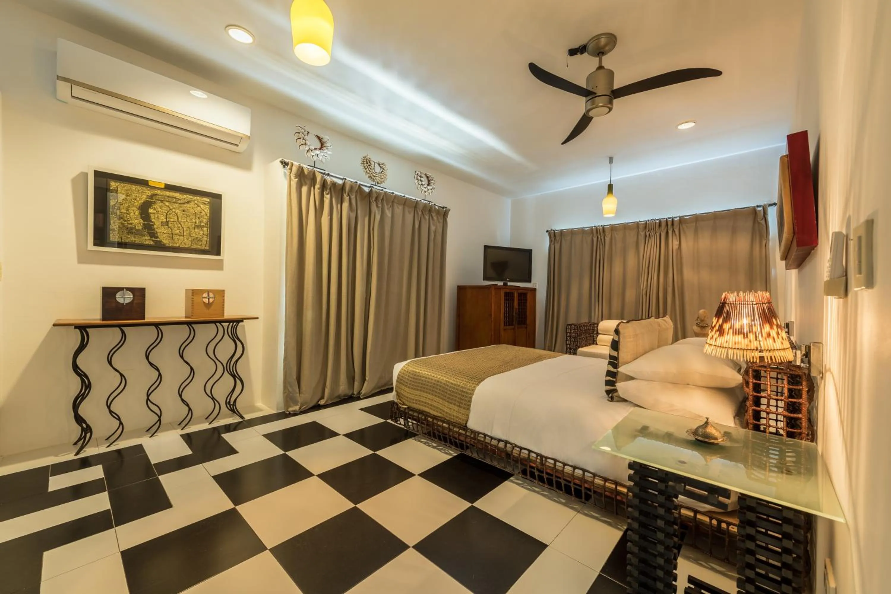 Photo of the whole room, Bed in Casa Harb Hotel Boutique