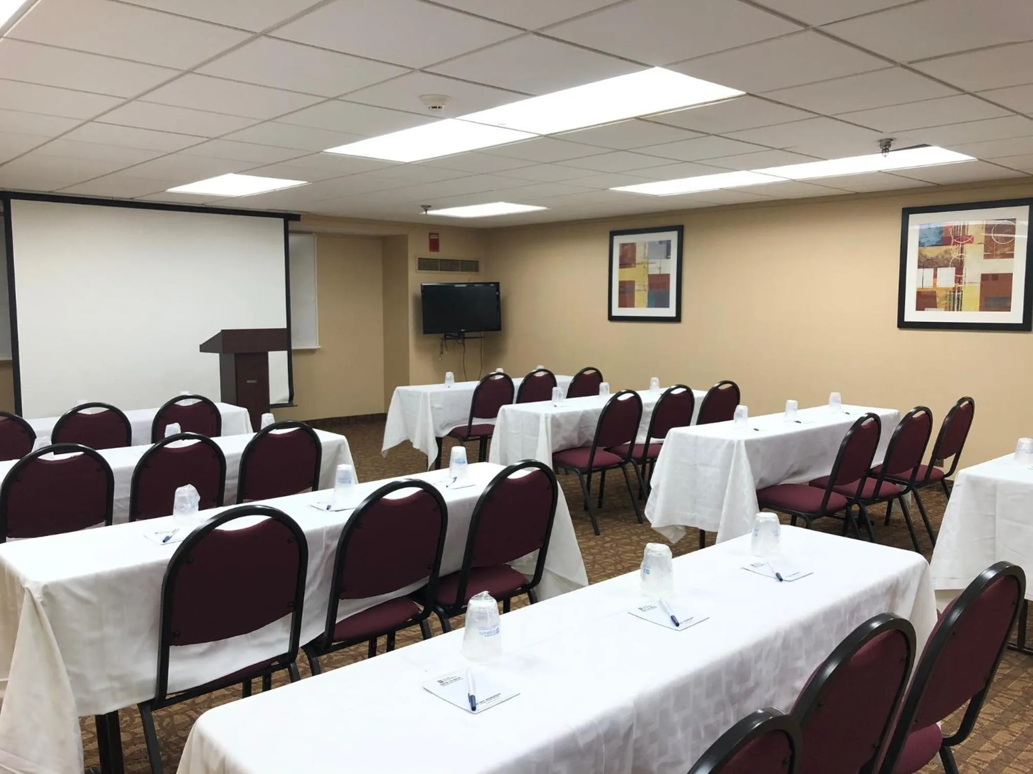 Meeting/conference room in Best Western Executive Hotel New Haven-West Haven