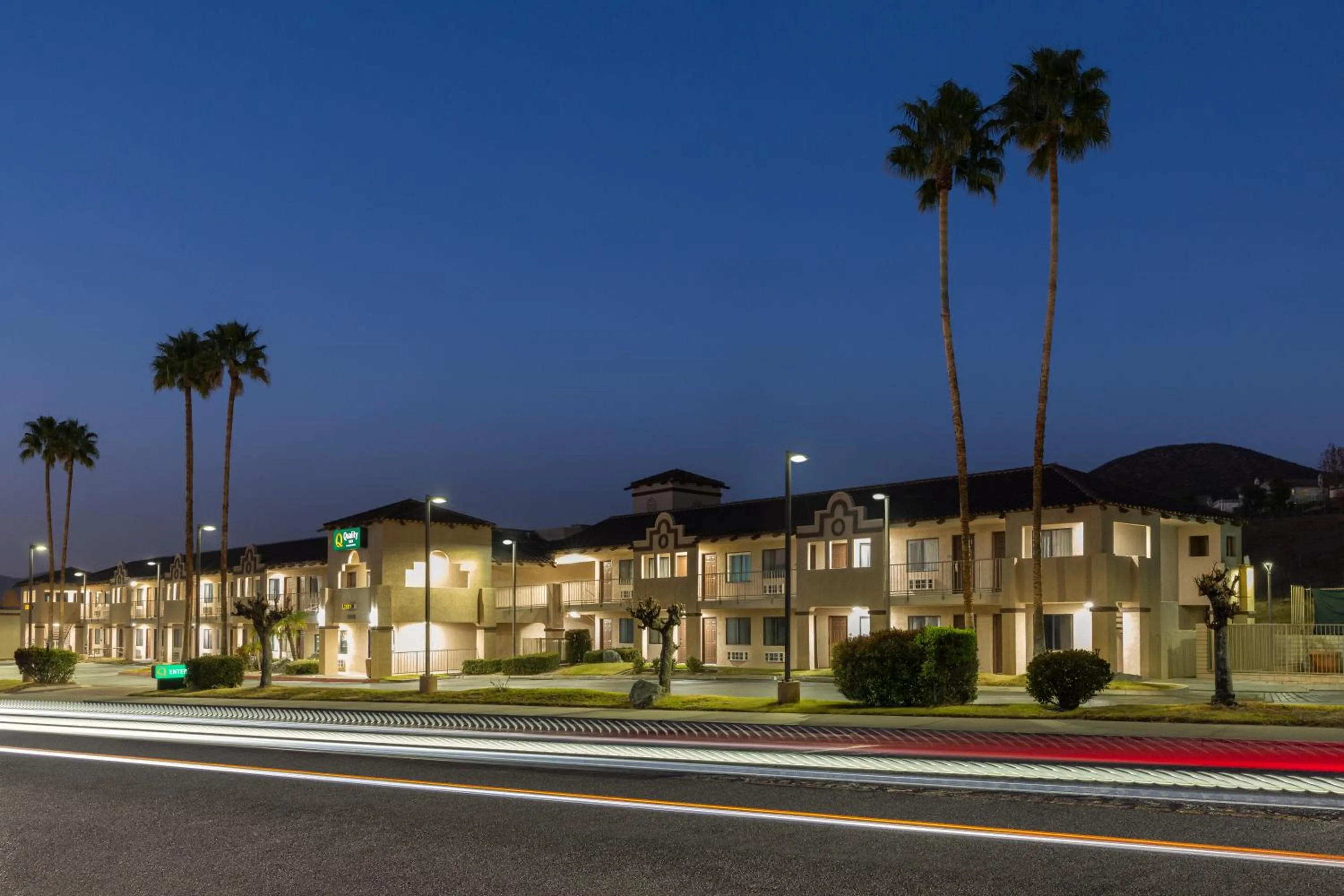 Property building in Quality Inn Lake Elsinore I-15