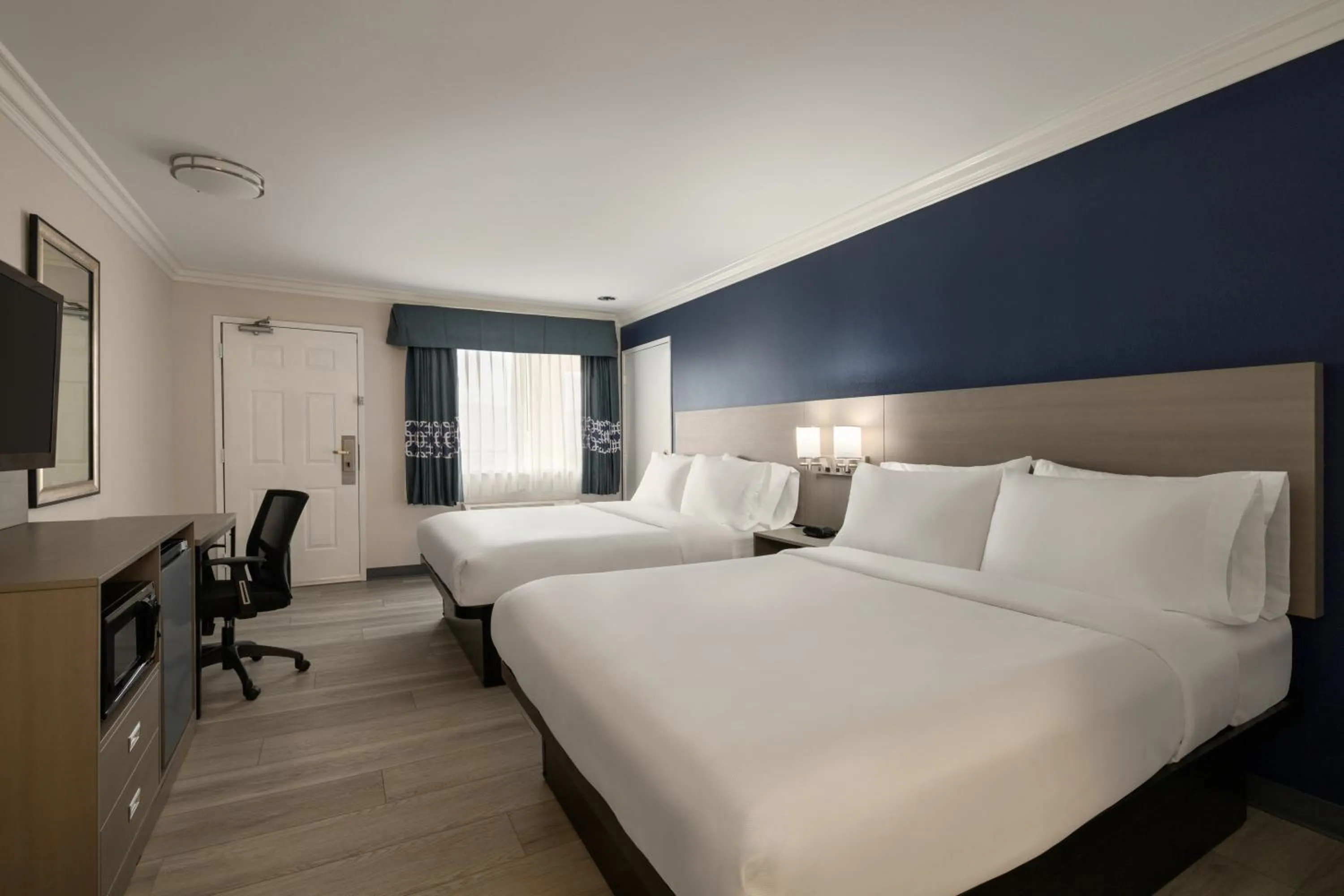 Bed in Quality Inn Lake Elsinore I-15