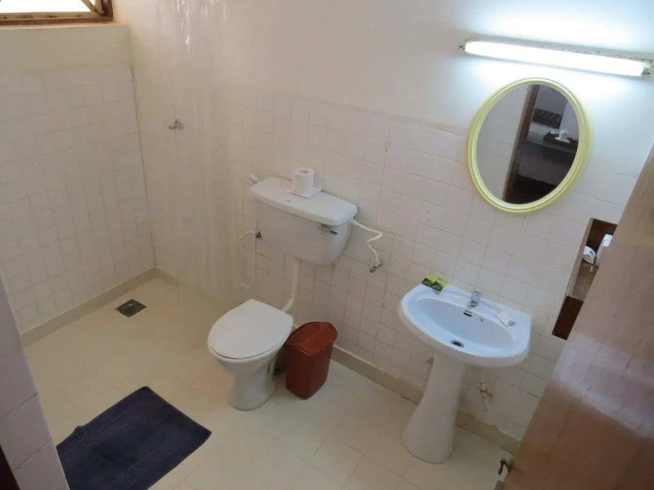 Shower in Nilaveli Beach Hotel