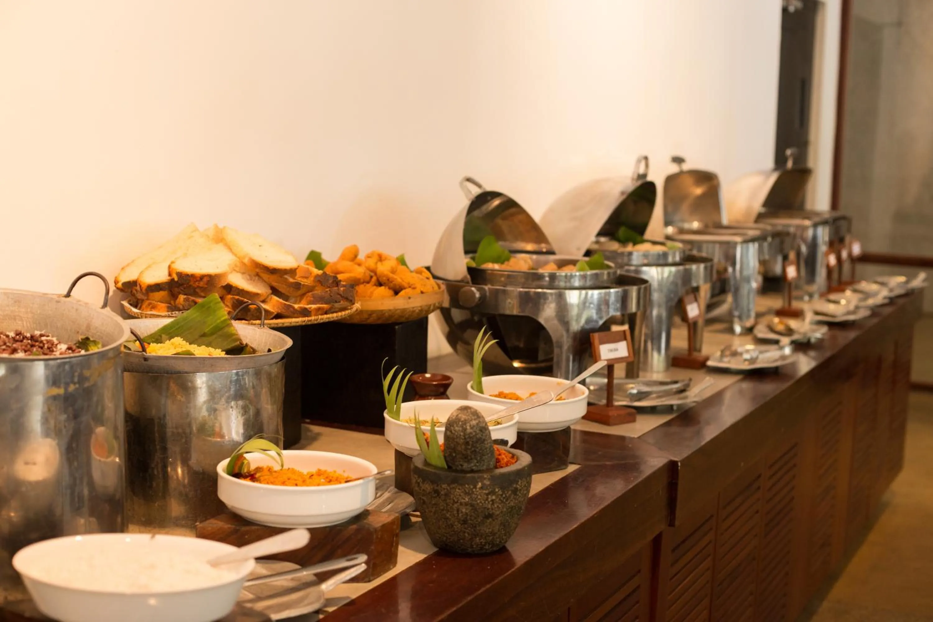 Buffet breakfast in Nilaveli Beach Hotel