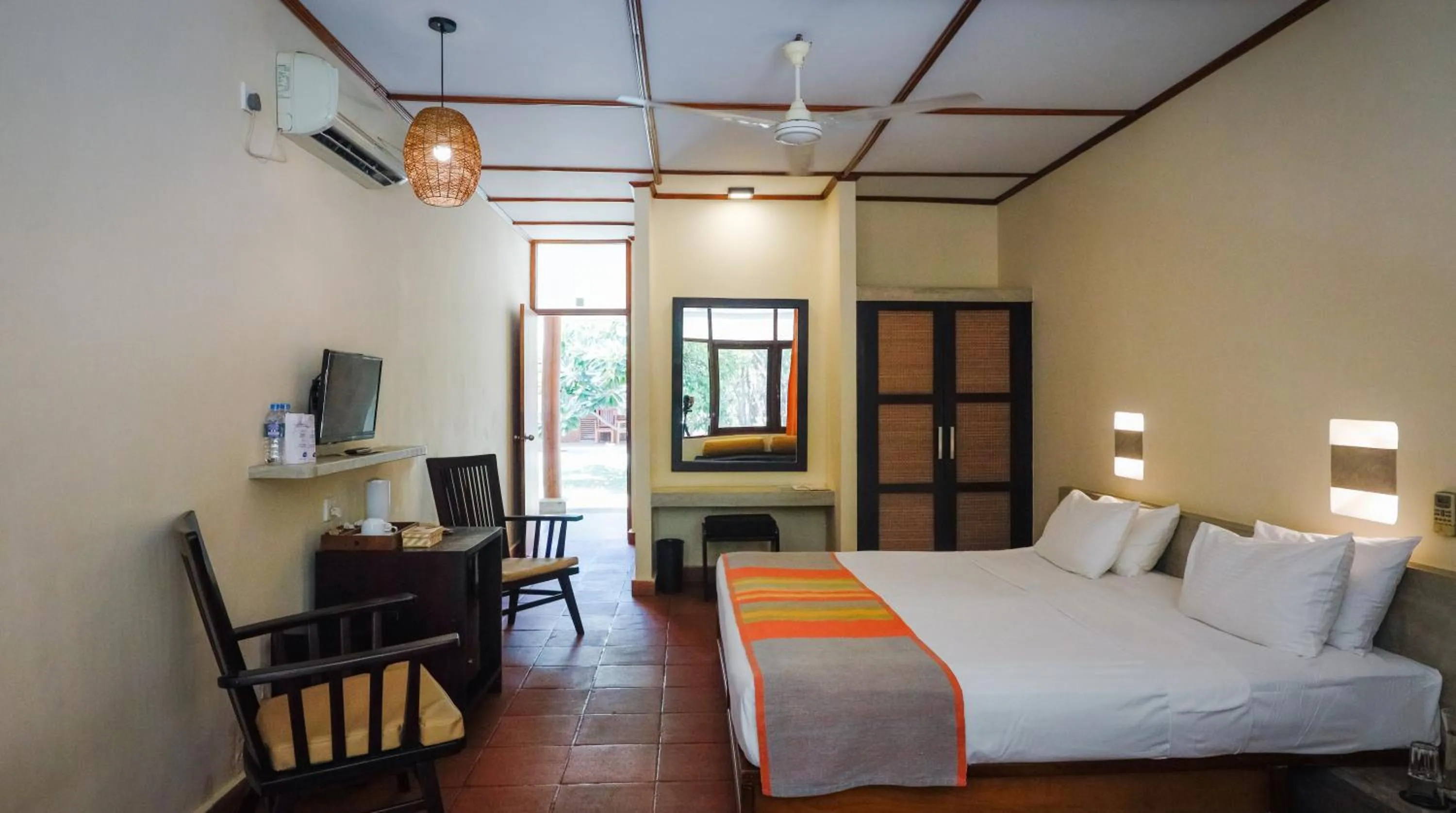 Photo of the whole room, Bed in Nilaveli Beach Hotel