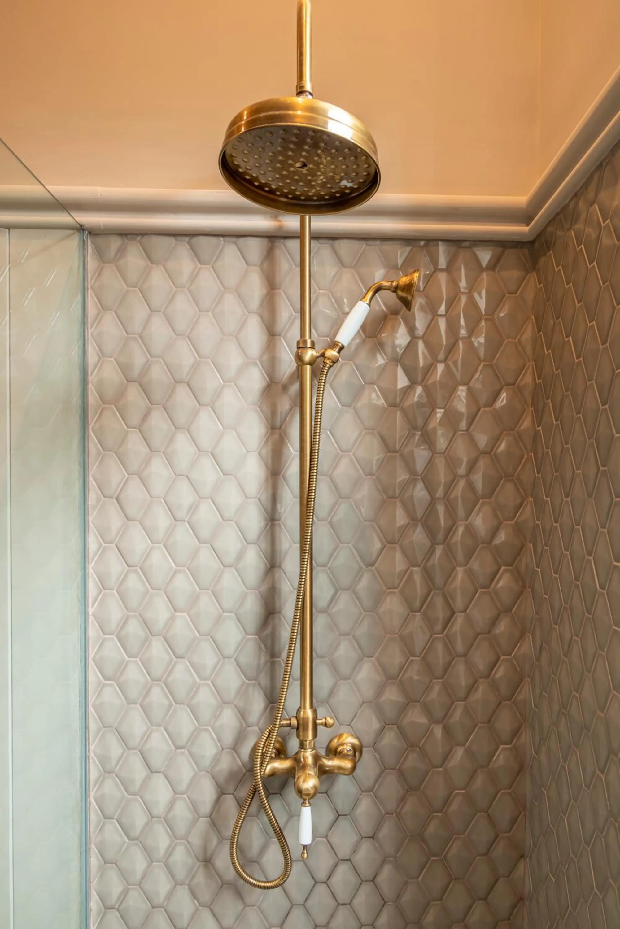 Shower in The Grand Hotel - Heritage Grand