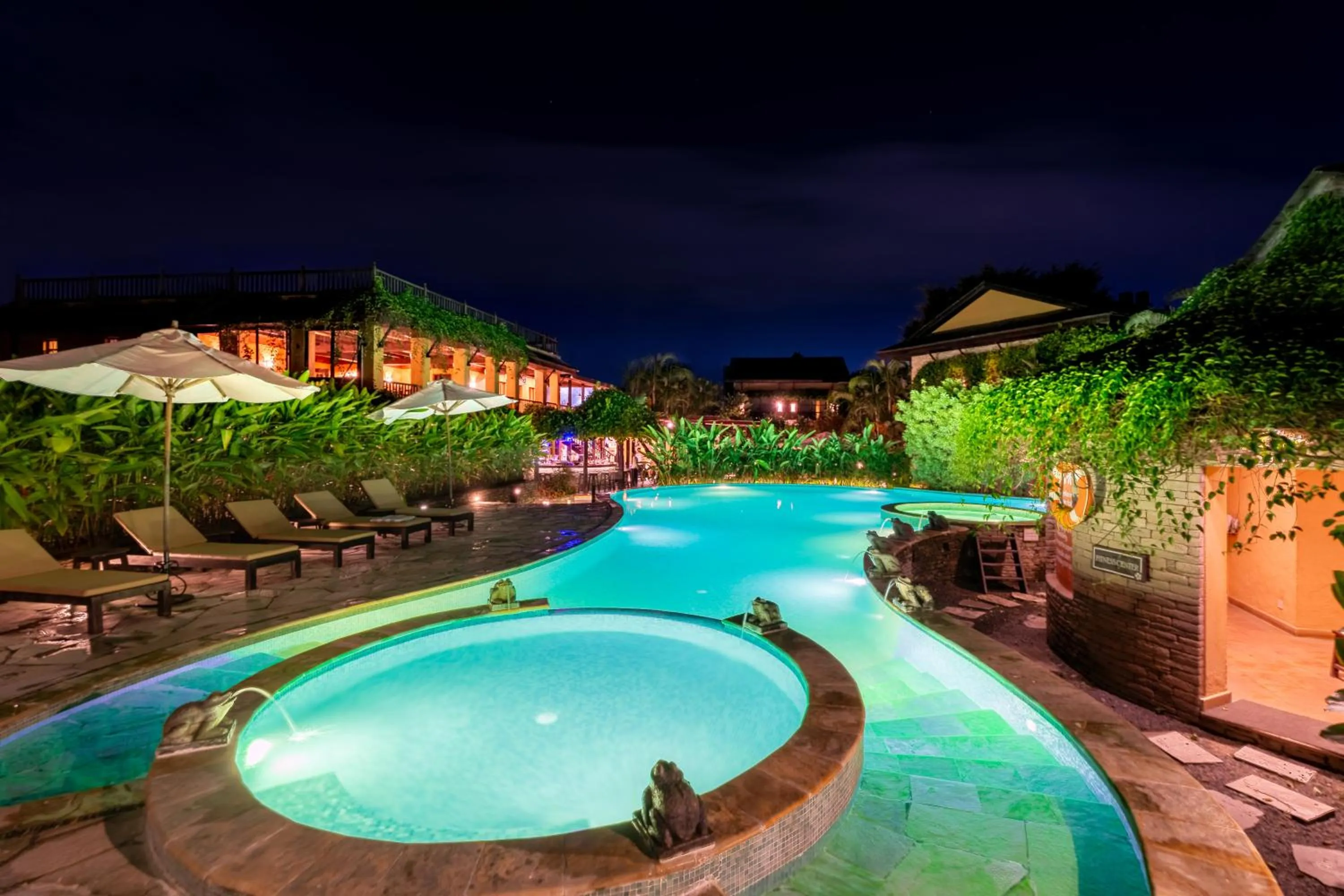 Night in Temple Tree Resort & Spa, Pokhara