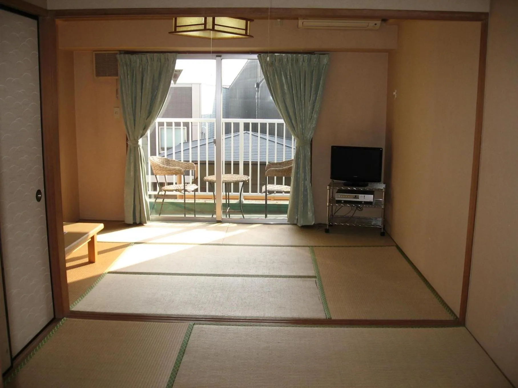 Photo of the whole room in Tsurusaki Hotel