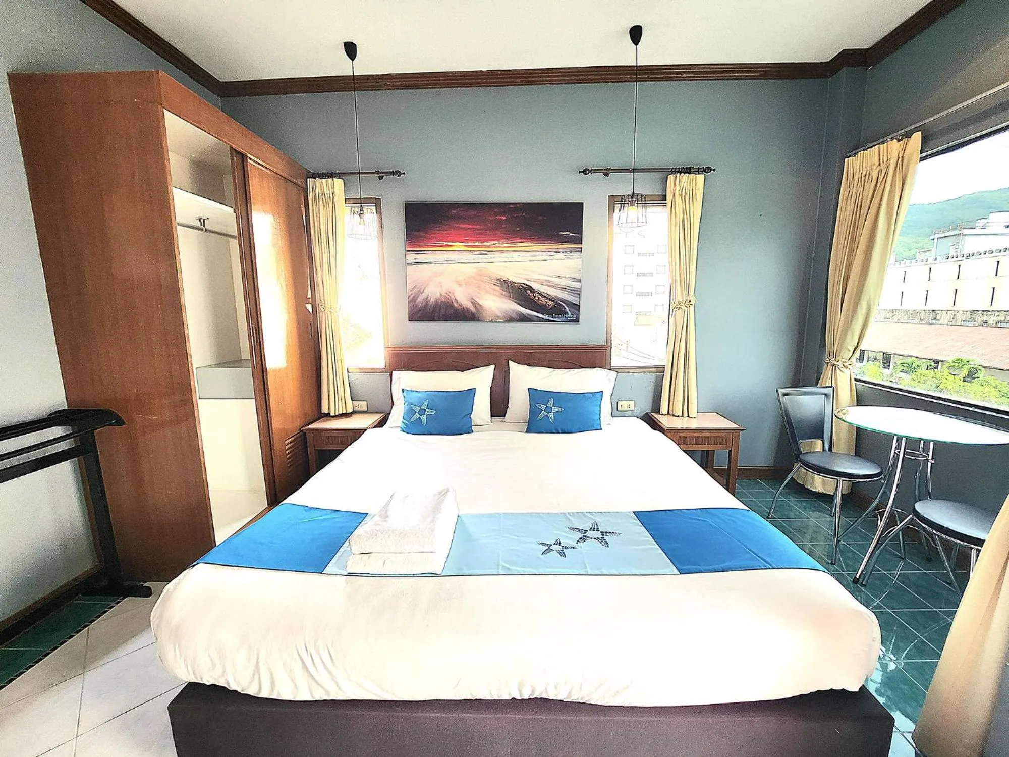 Bedroom, Bed in Sea Front Home Hotel - Patong Beach
