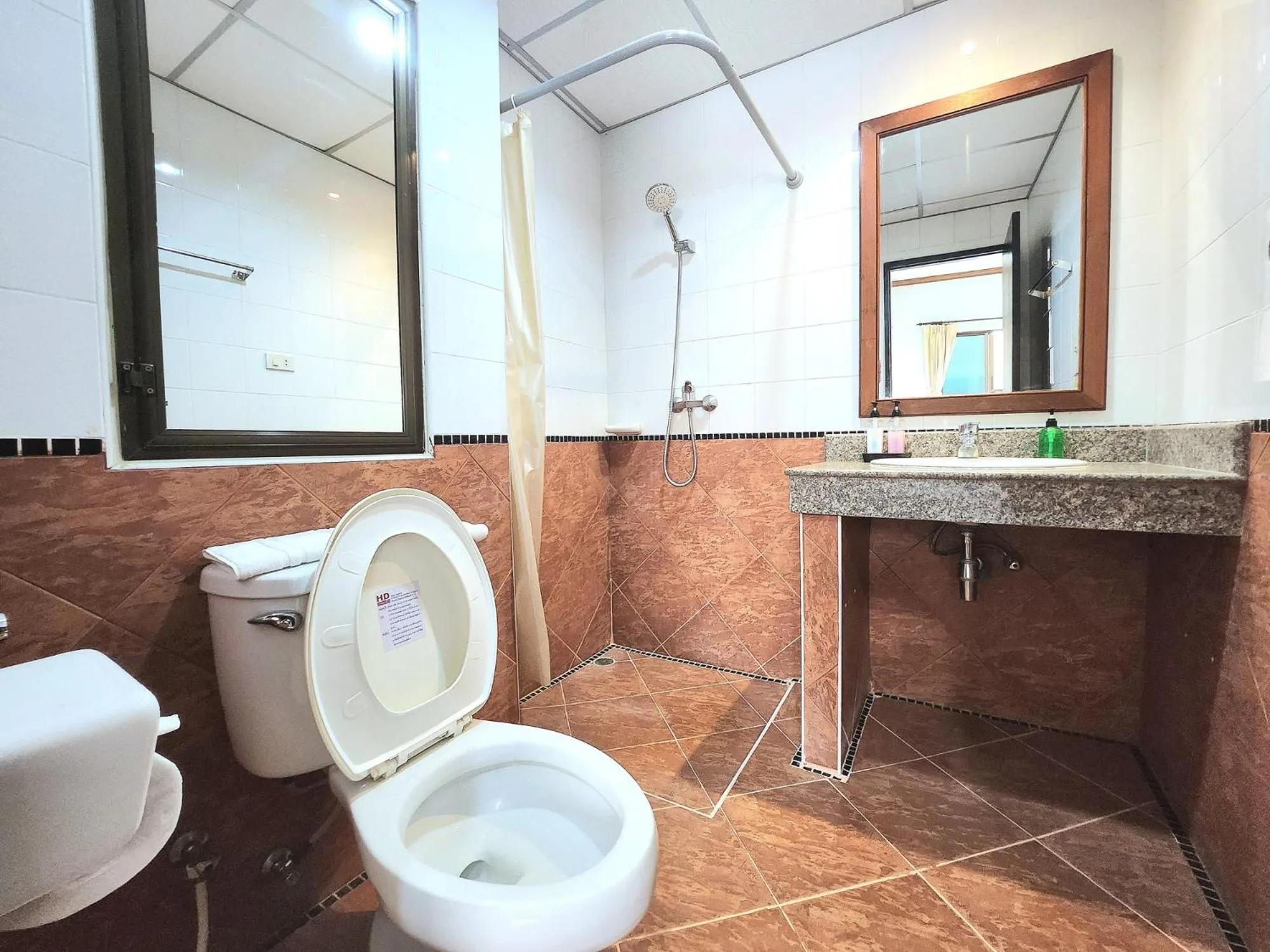 Bathroom in Sea Front Home Hotel - Patong Beach