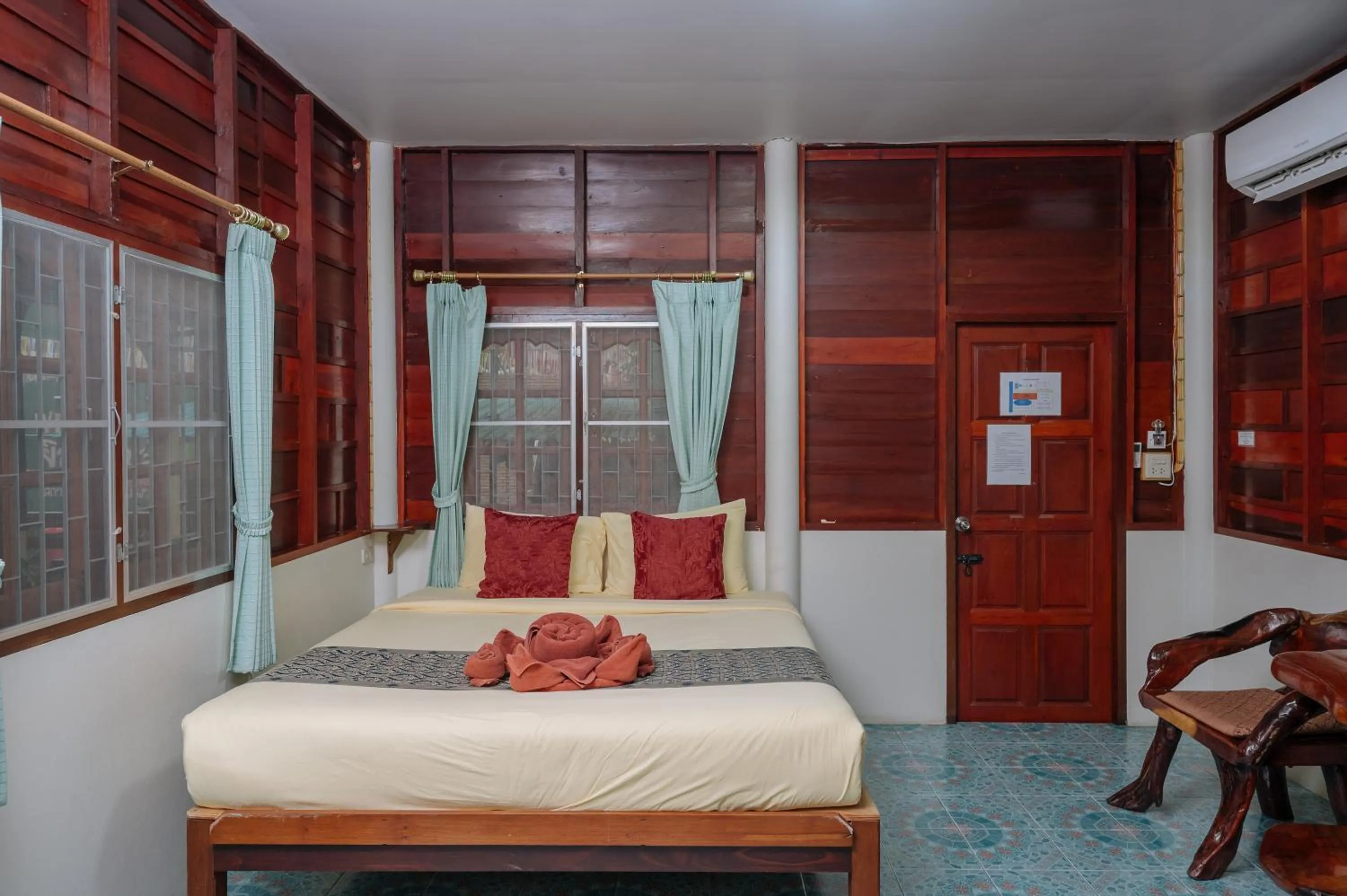 Property building, Bed in Pongphen Guesthouse - SHA Plus Certified