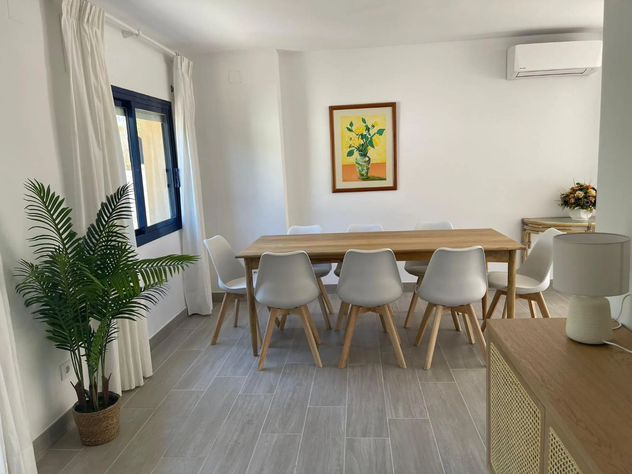 Dining area in Apartamentos Marblau