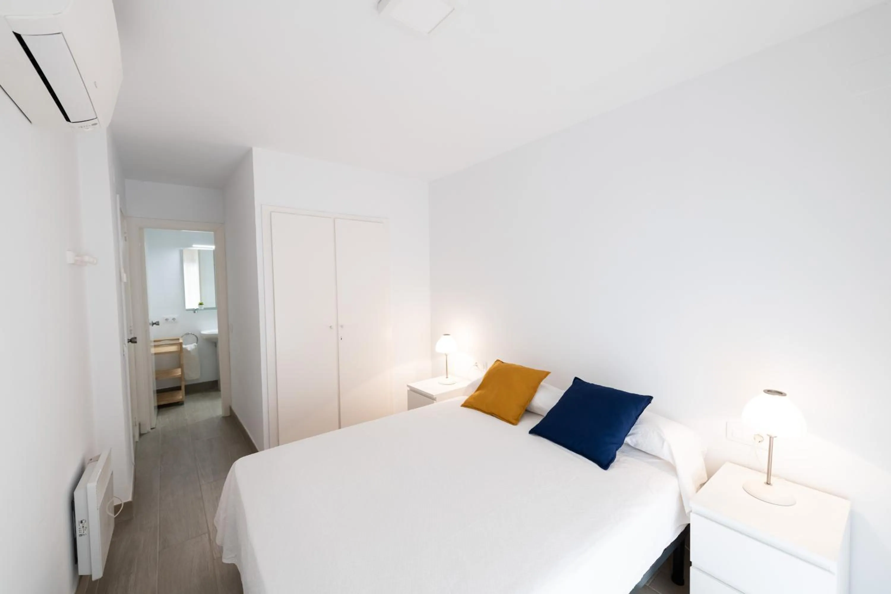 Bedroom, Bed in Apartamentos Marblau