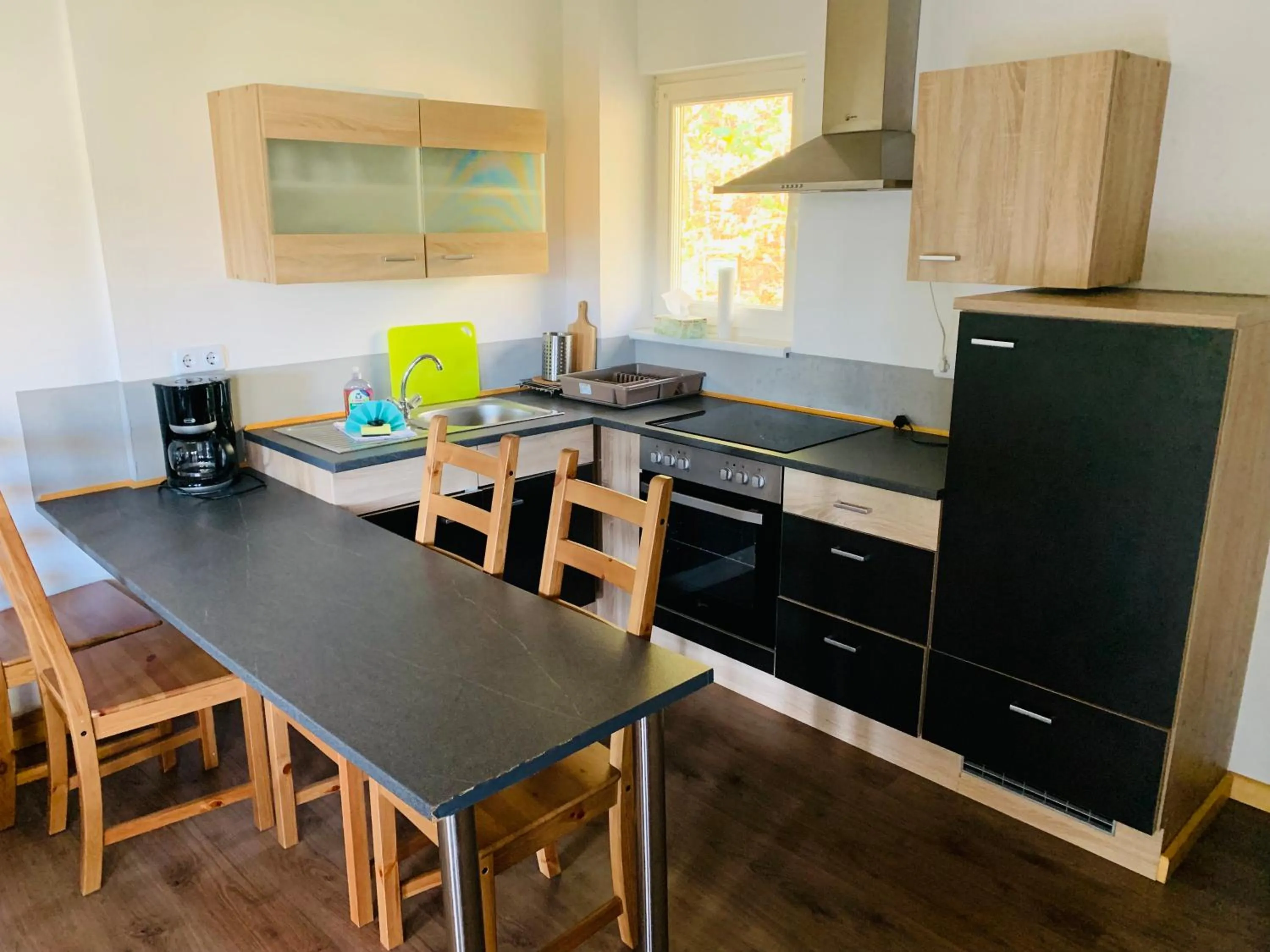 Kitchen or kitchenette in Landhotel Cafe Prälank