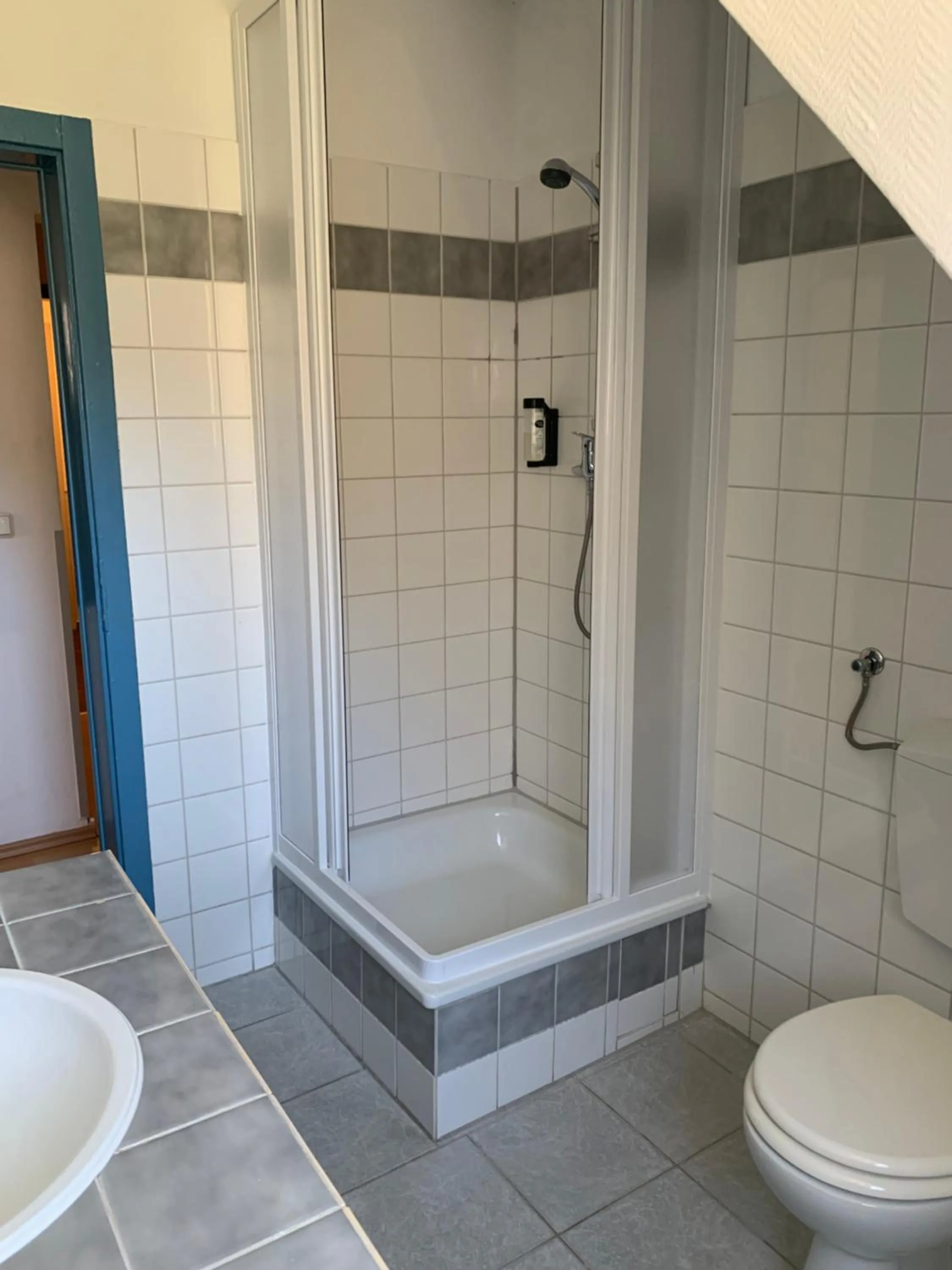 Shower in Landhotel Cafe Prälank