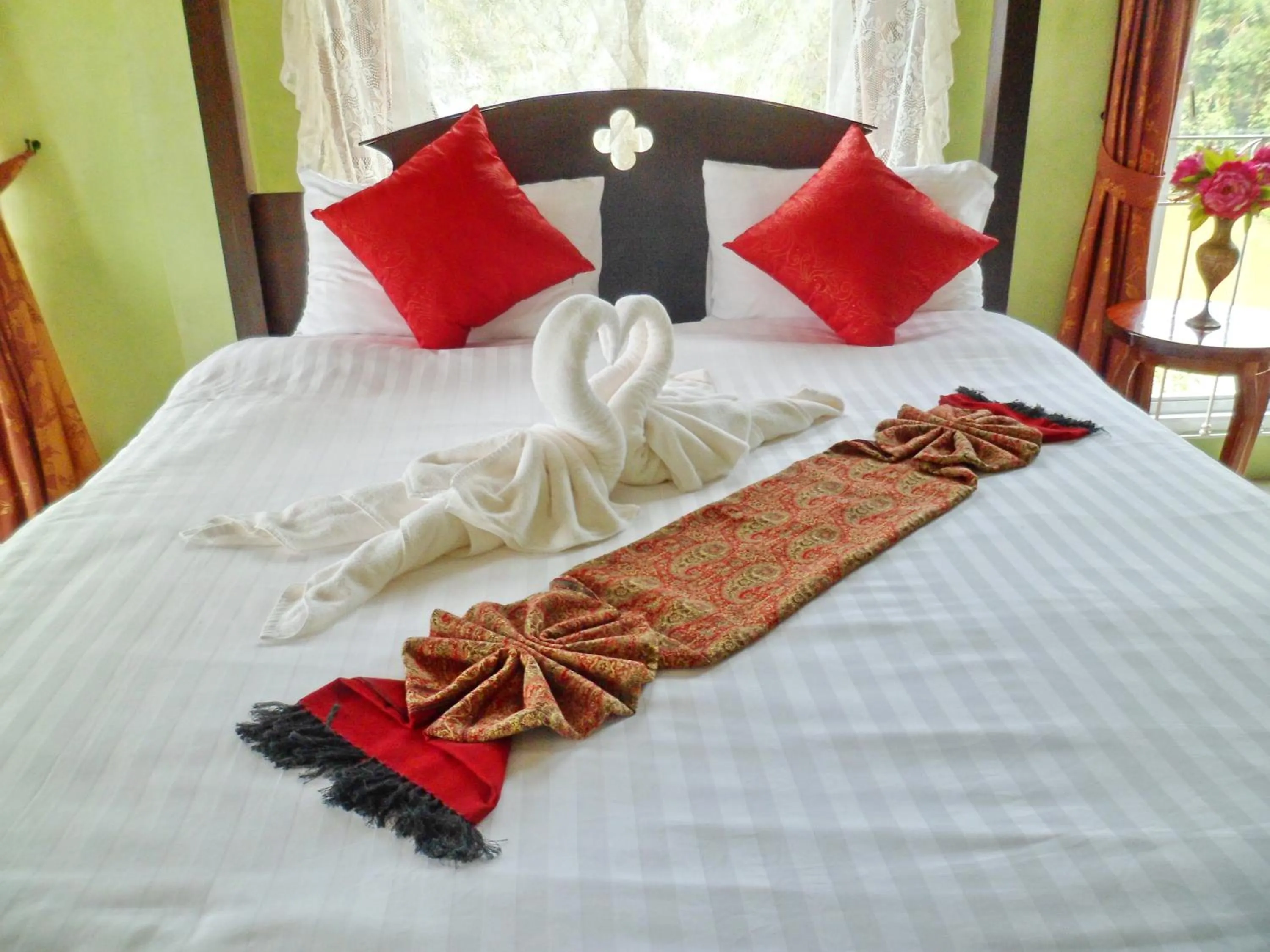 Photo of the whole room, Bed in Khaolak Boutique Hertitage