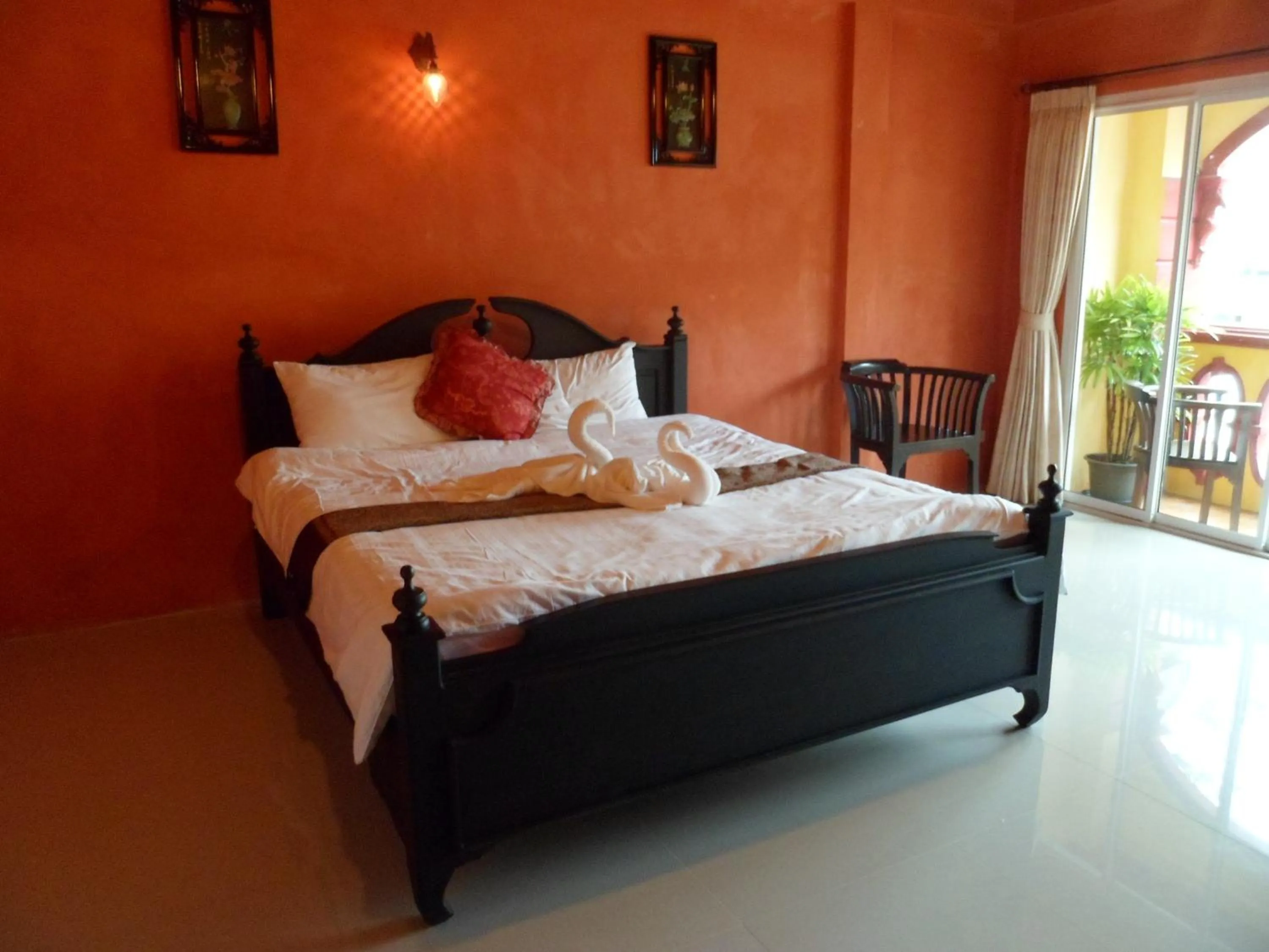 Photo of the whole room, Bed in Khaolak Boutique Hertitage