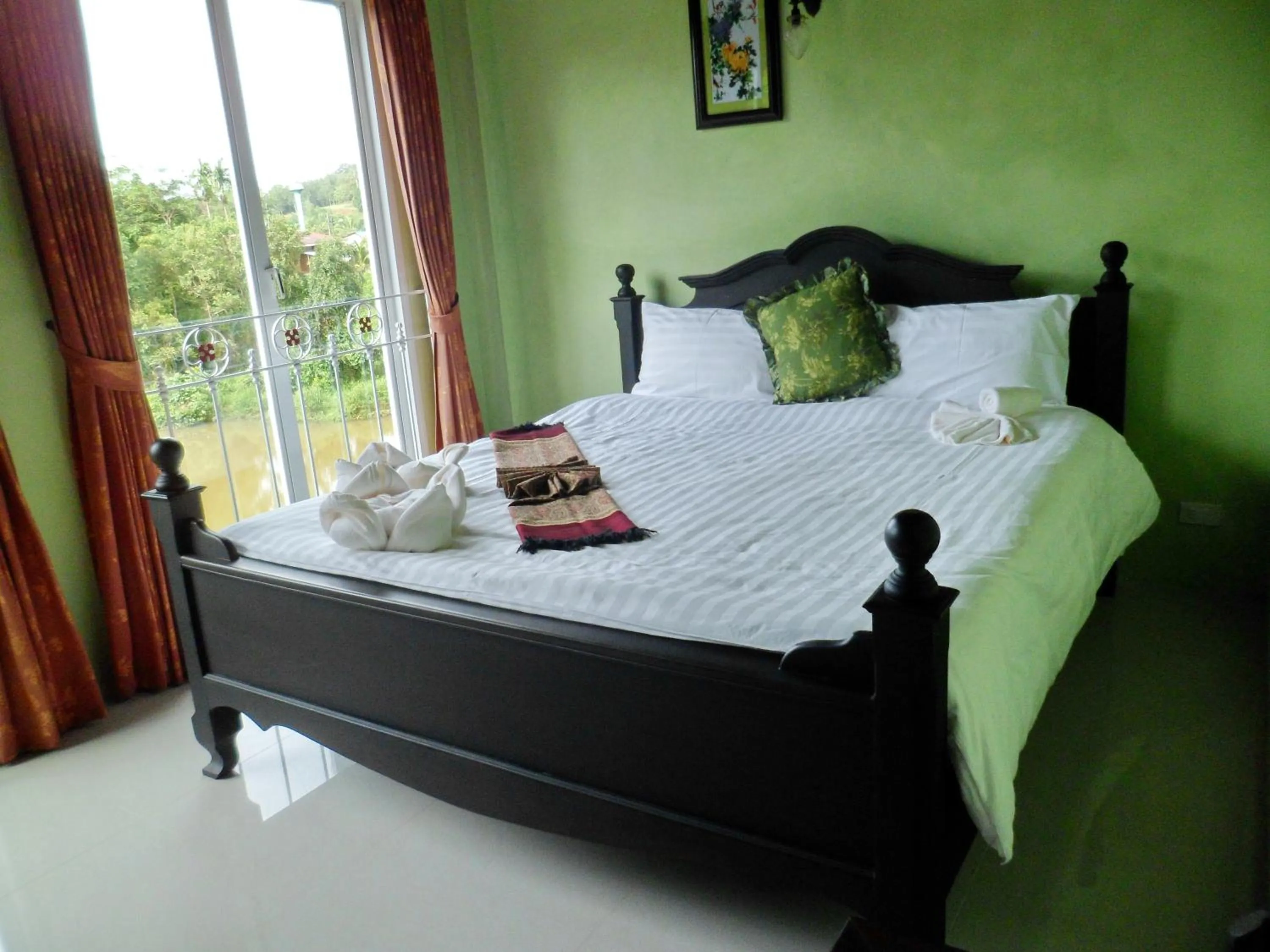 Photo of the whole room, Bed in Khaolak Boutique Hertitage