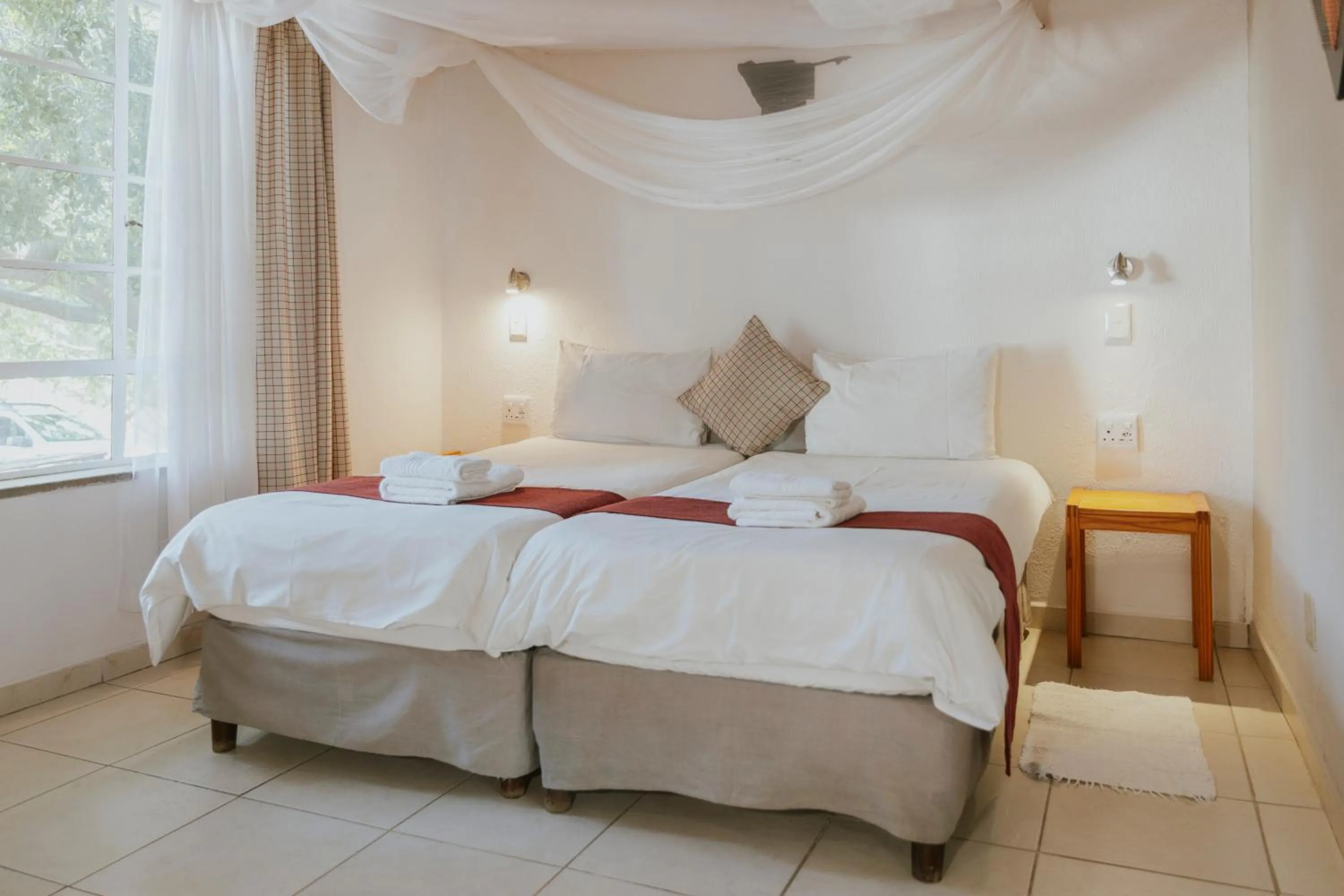 Bedroom, Bed in Hotel Uhland