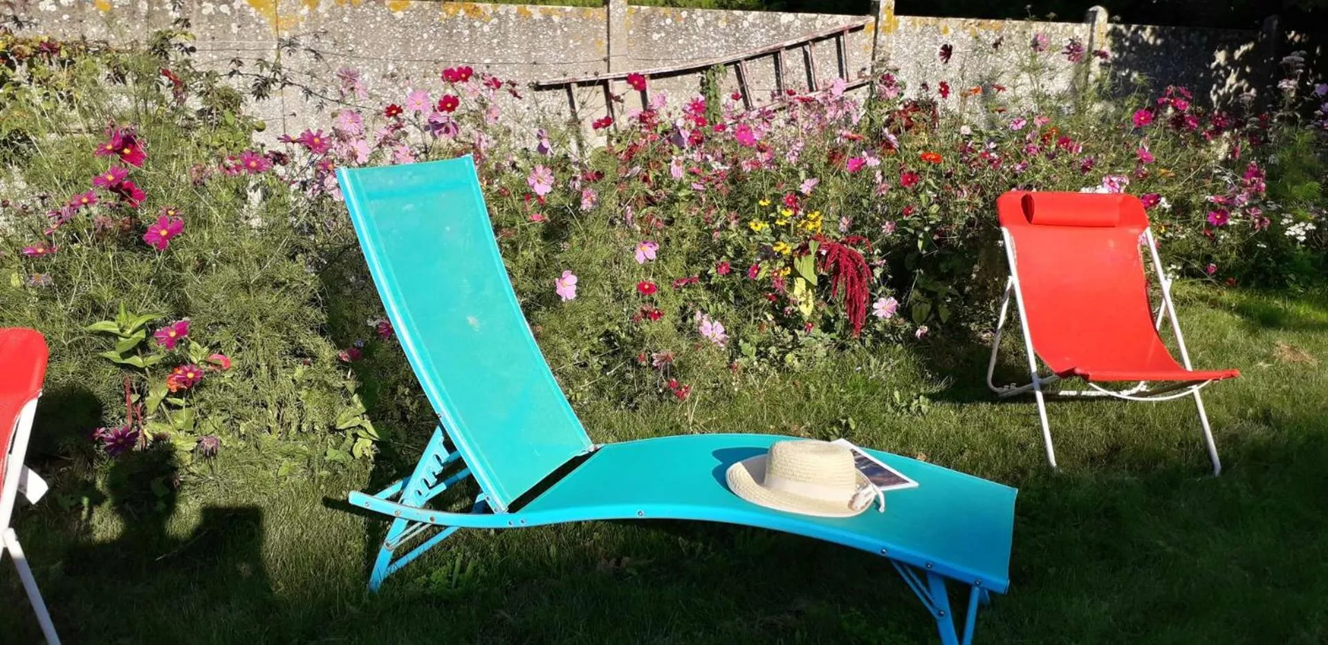 Garden in Le Nid de Val'Ry