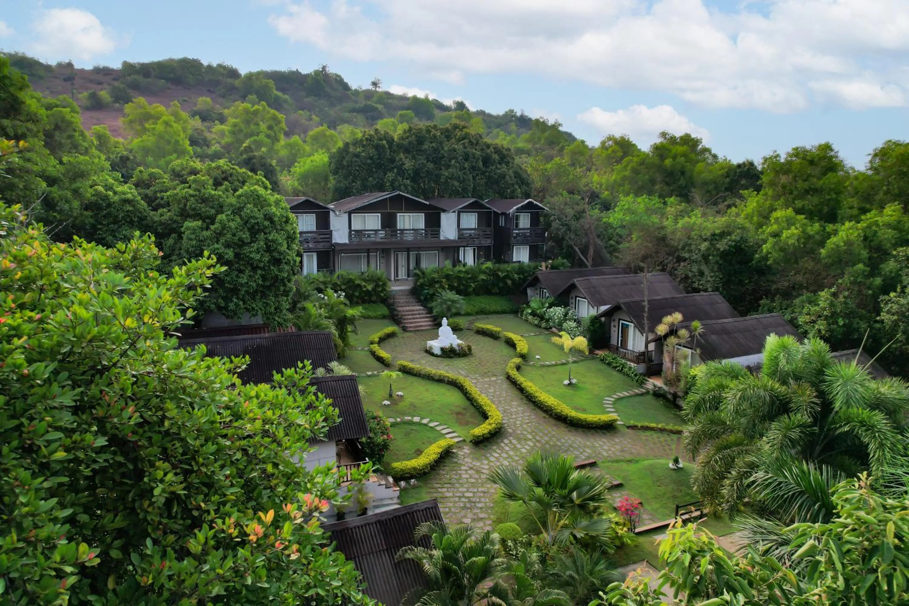 Facade/entrance in Stone Wood Resort, Mandrem