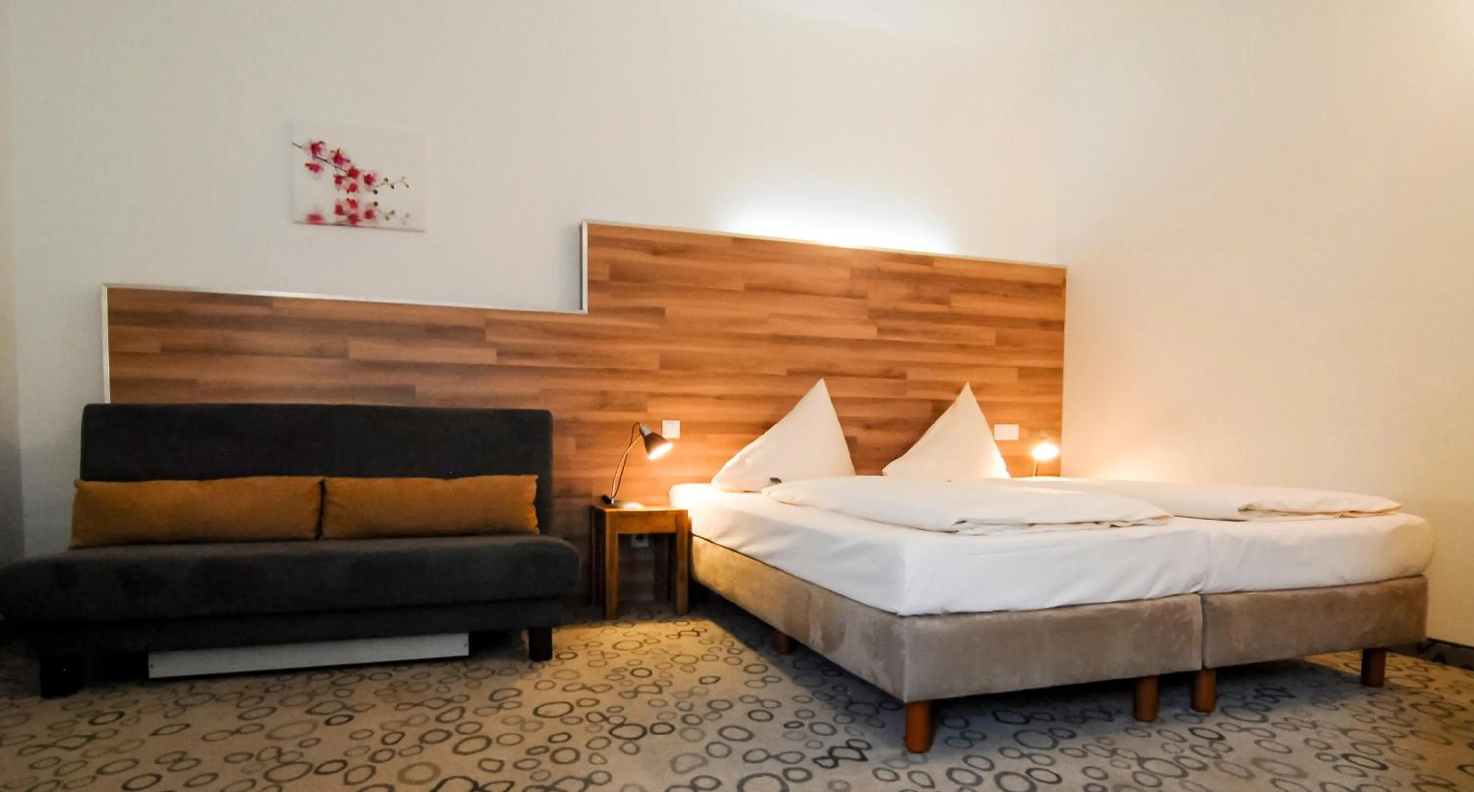 Photo of the whole room, Bed in Petul Apart Hotel Am Ruhrbogen