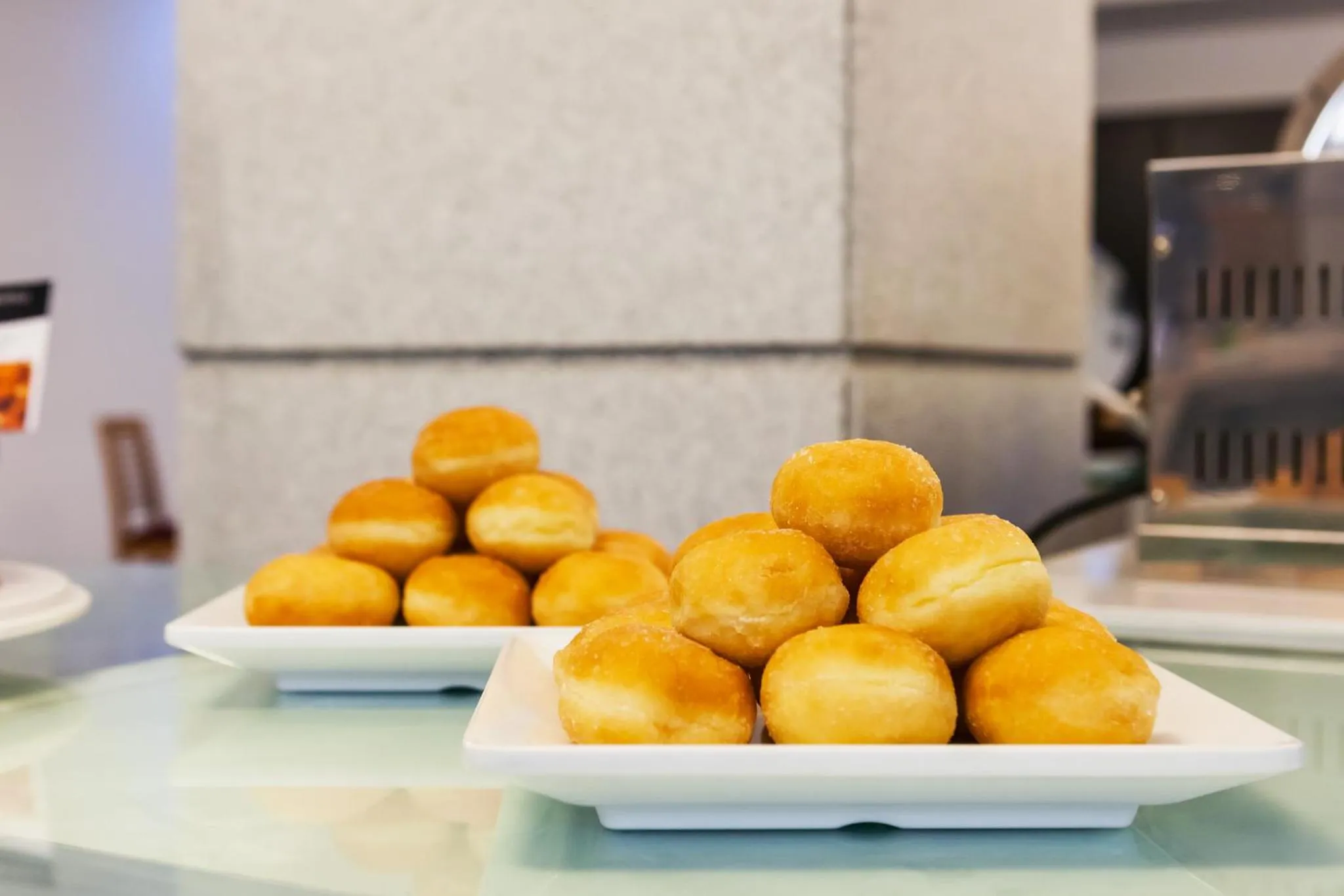 Restaurant/places to eat in Lux Fatima Park - Hotel, Suites & Residence