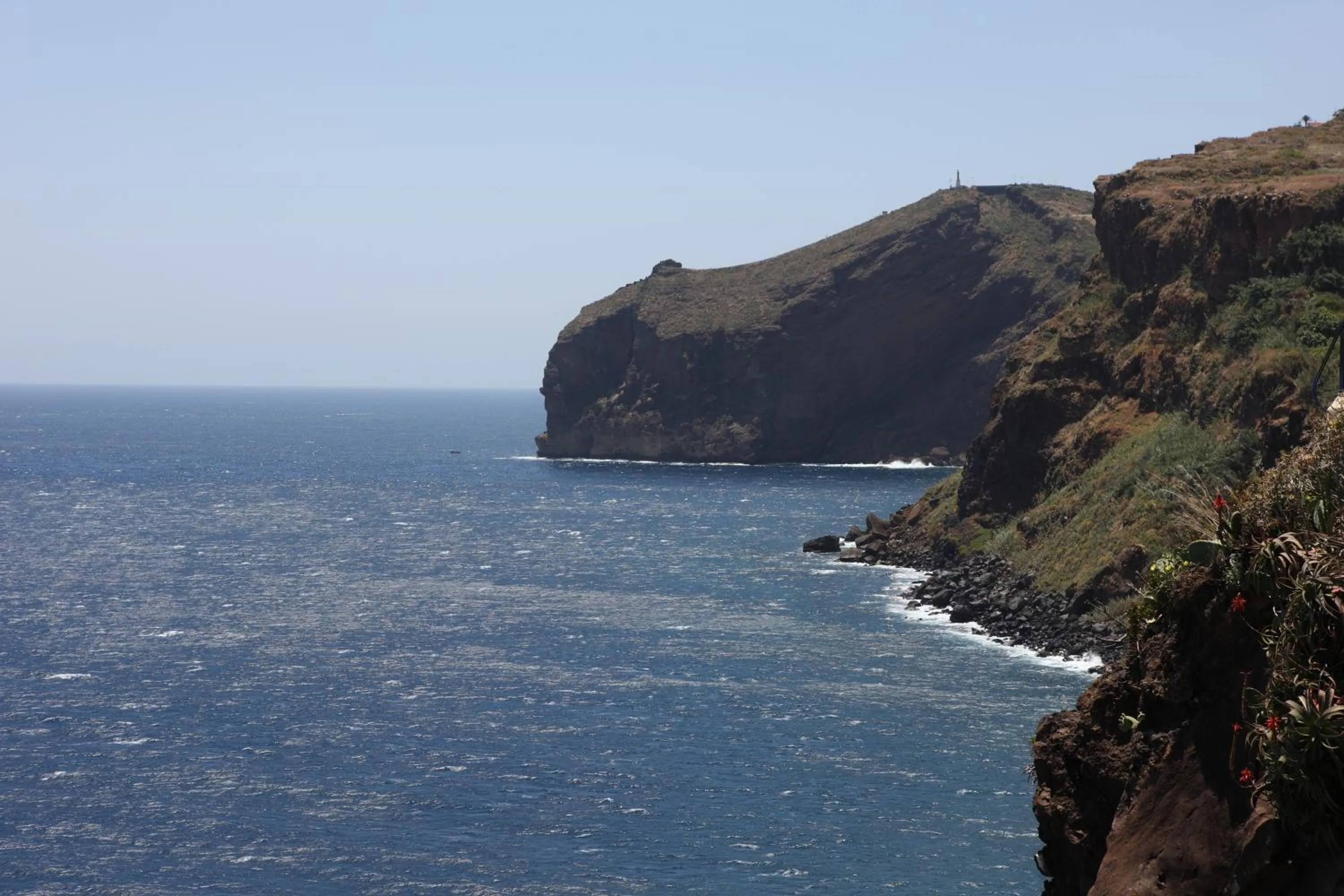 Area and facilities in Canico Bay Apartments