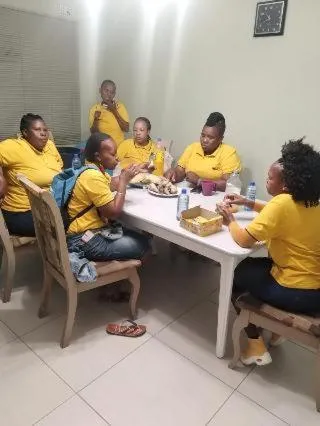 Breakfast in Emampingeni lodge