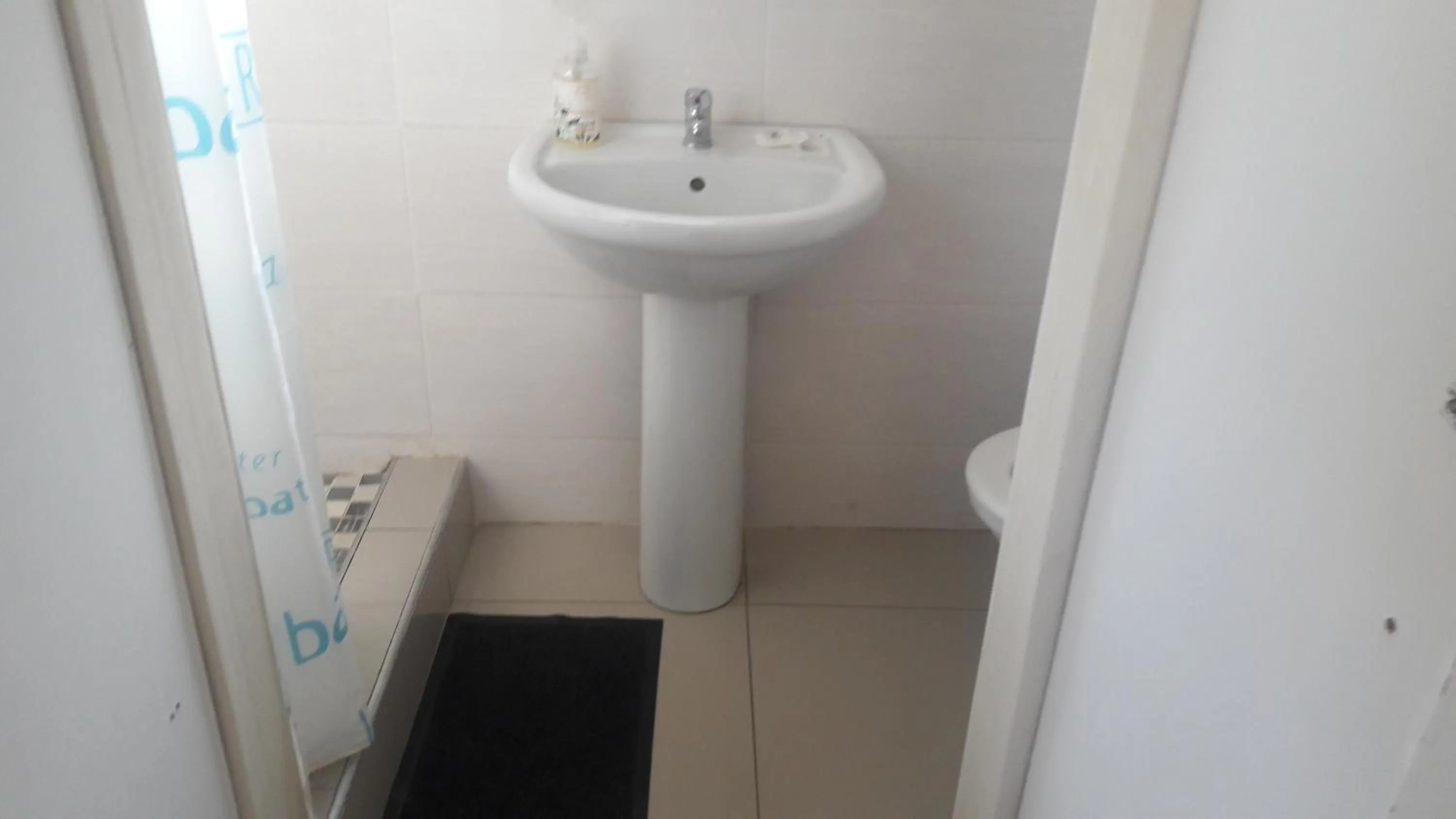 Bathroom in Emampingeni lodge