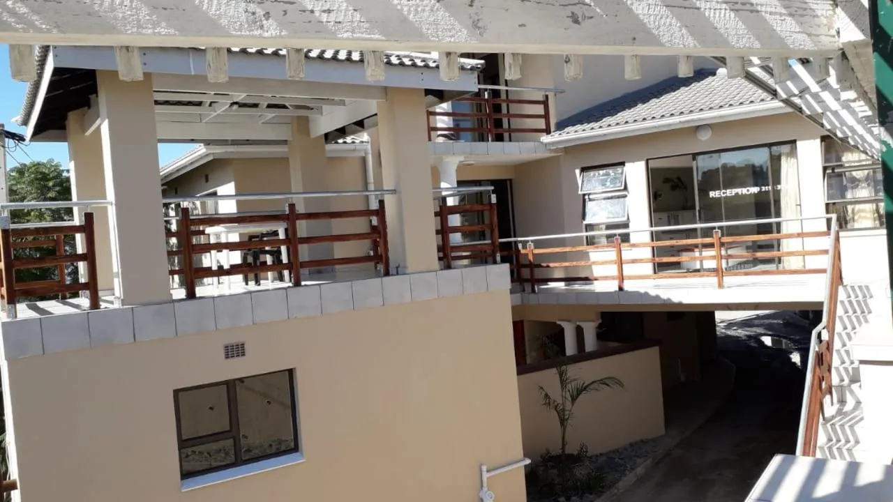 Property building in Emampingeni lodge