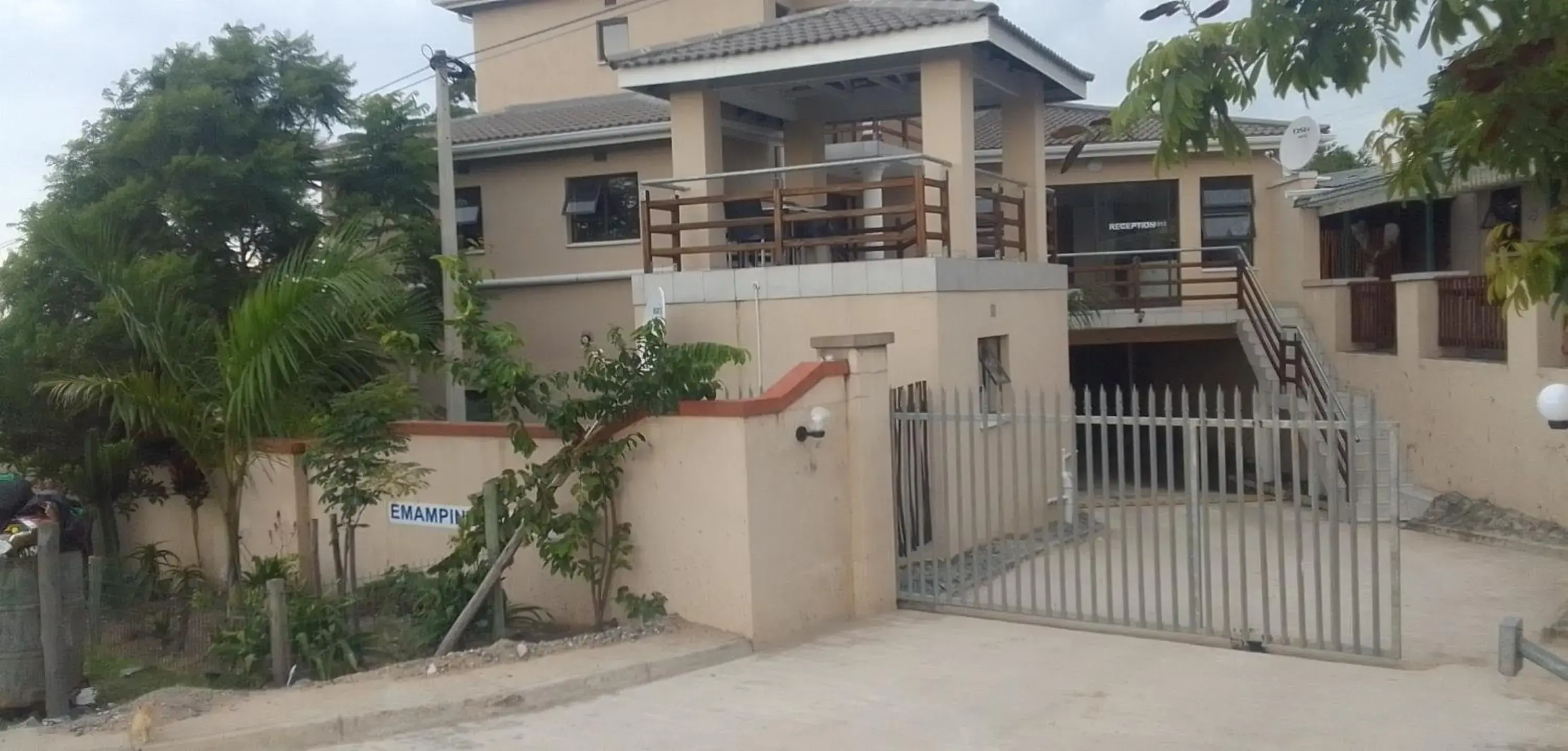 Emampingeni lodge Emampingeni lodge