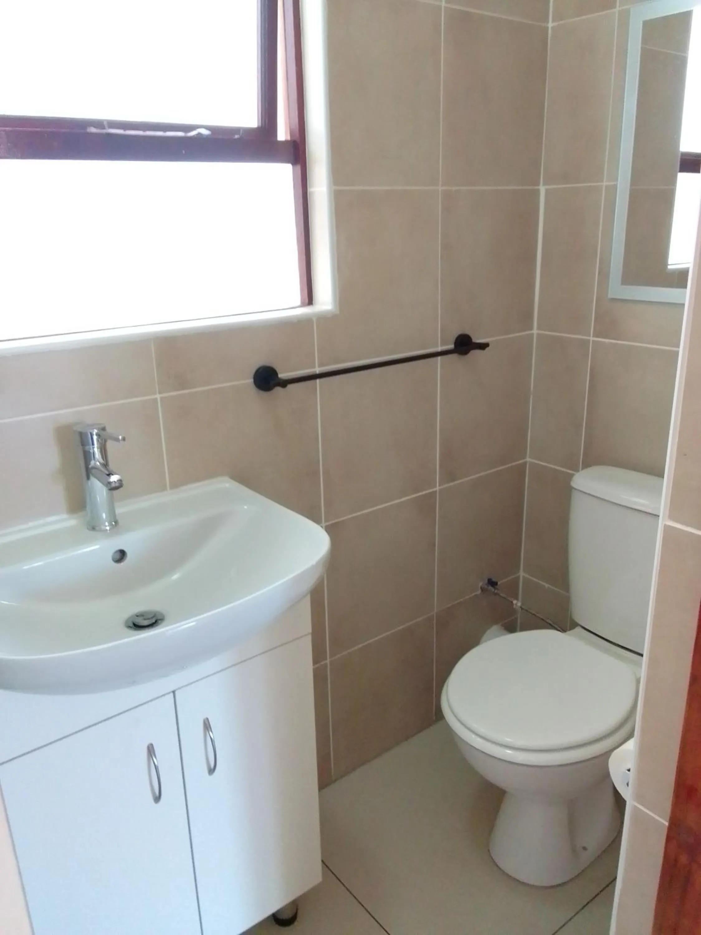 Bathroom in Emampingeni lodge