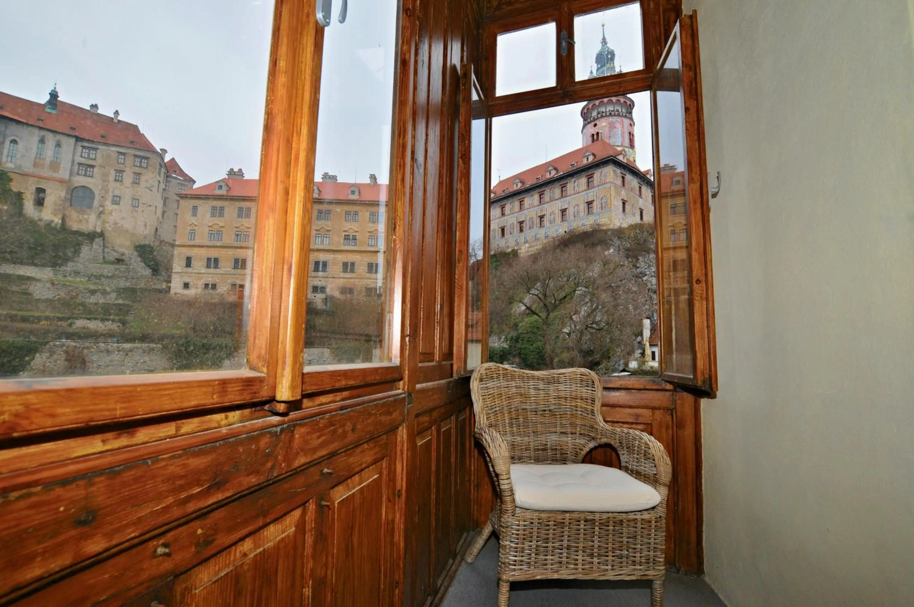 Seating area in Downtown Apartments