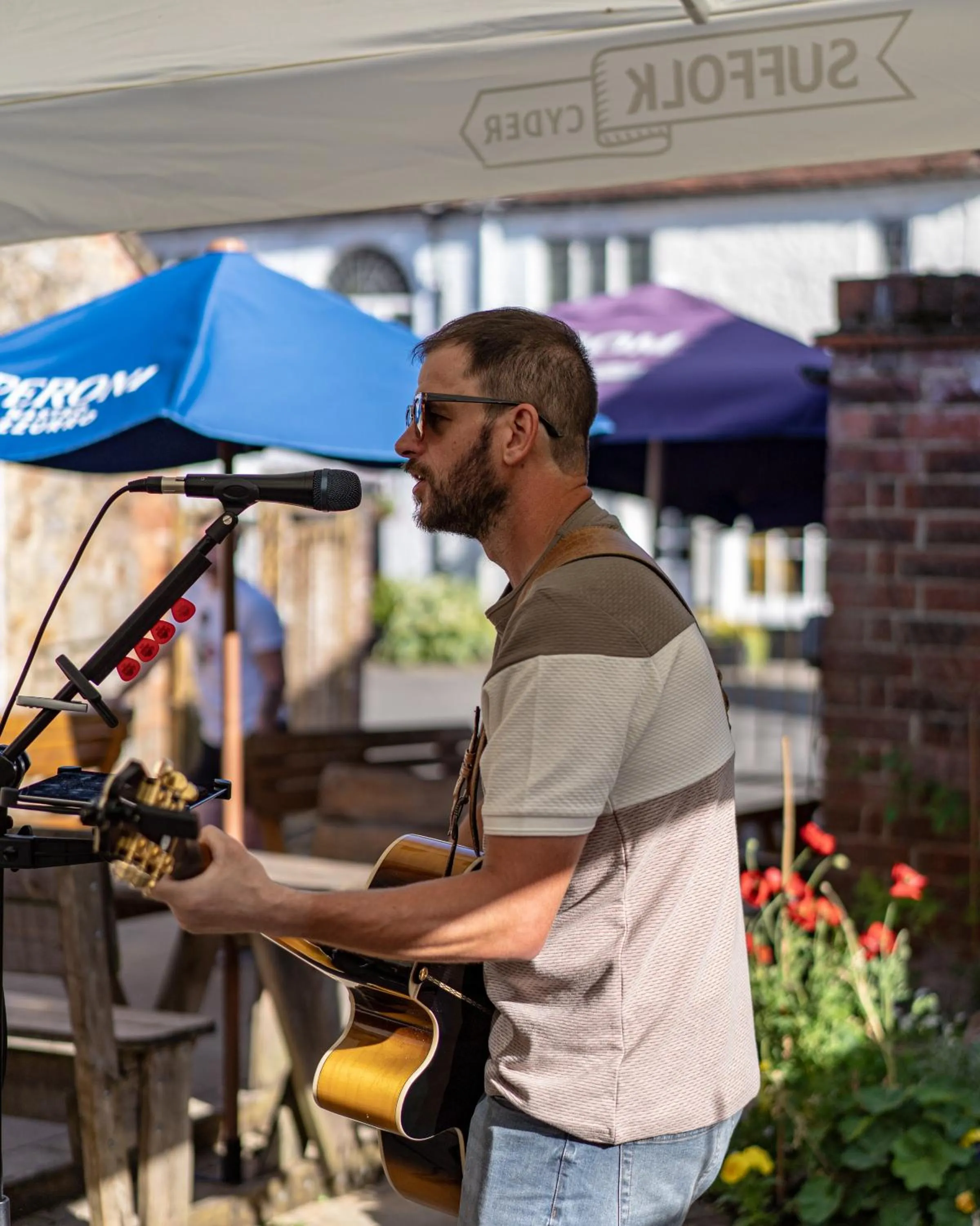 Entertainment in The Crown Aldbourne