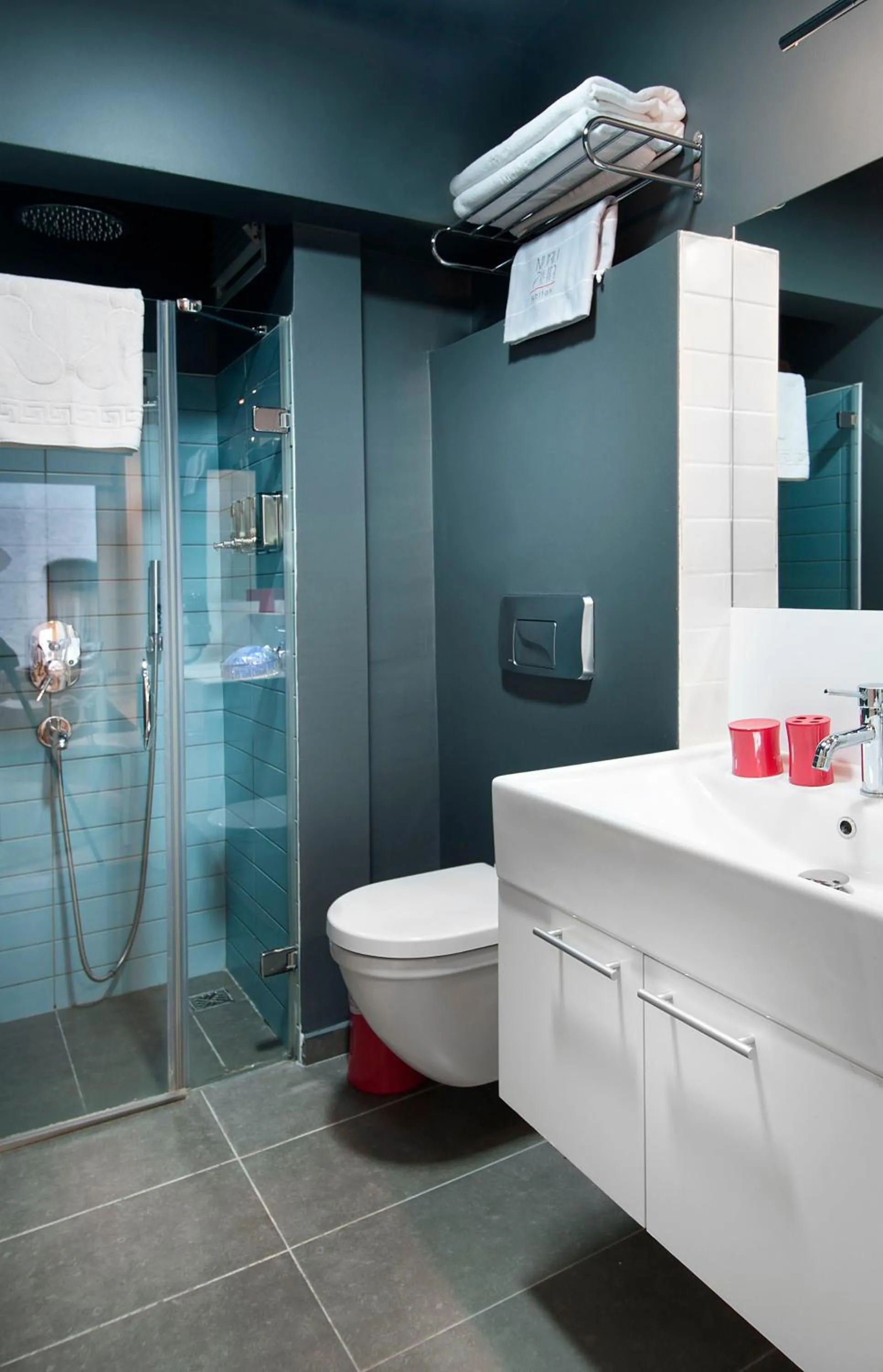 Shower in Nuru Ziya Residences